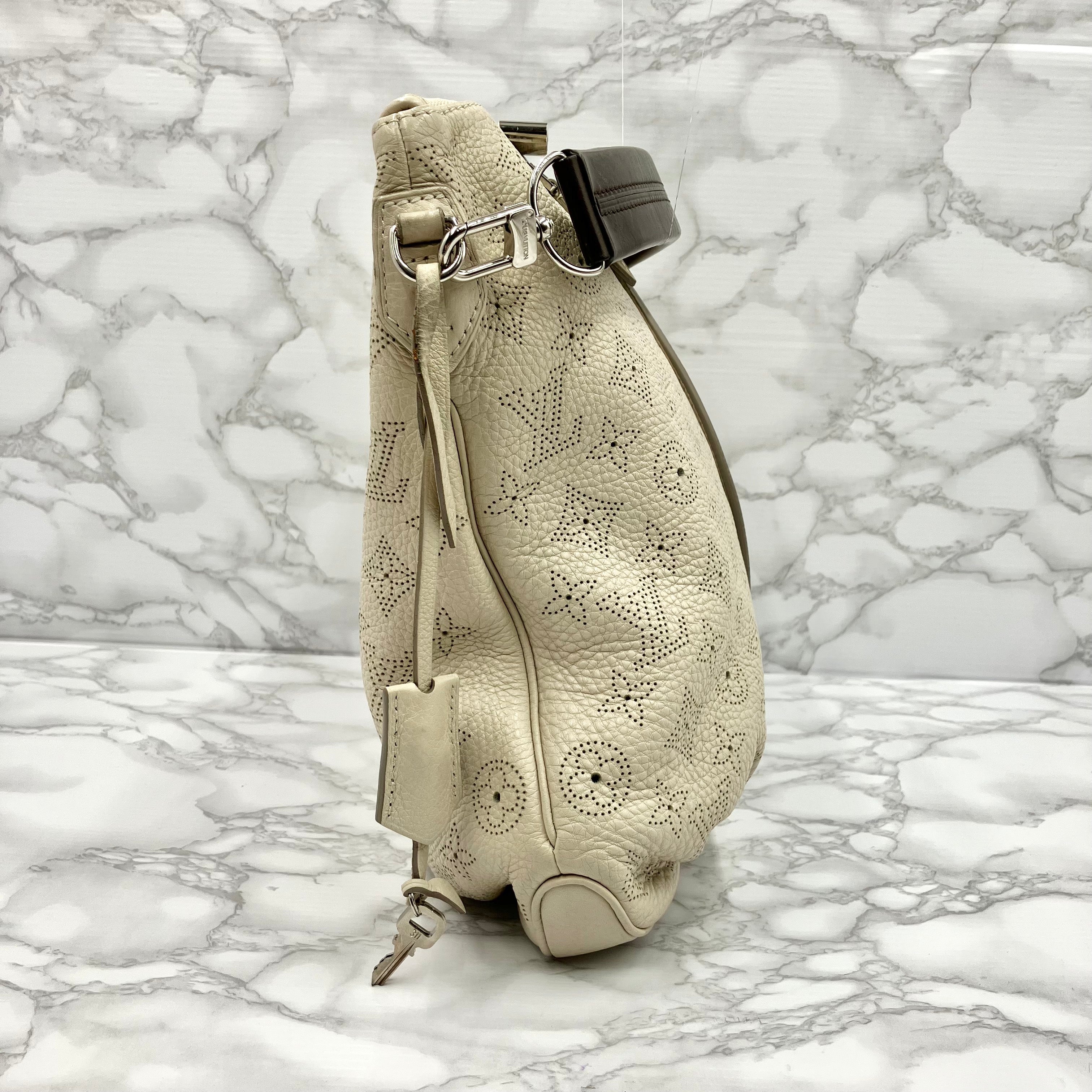 LOUIS VUITTON  Mahina Selene PM