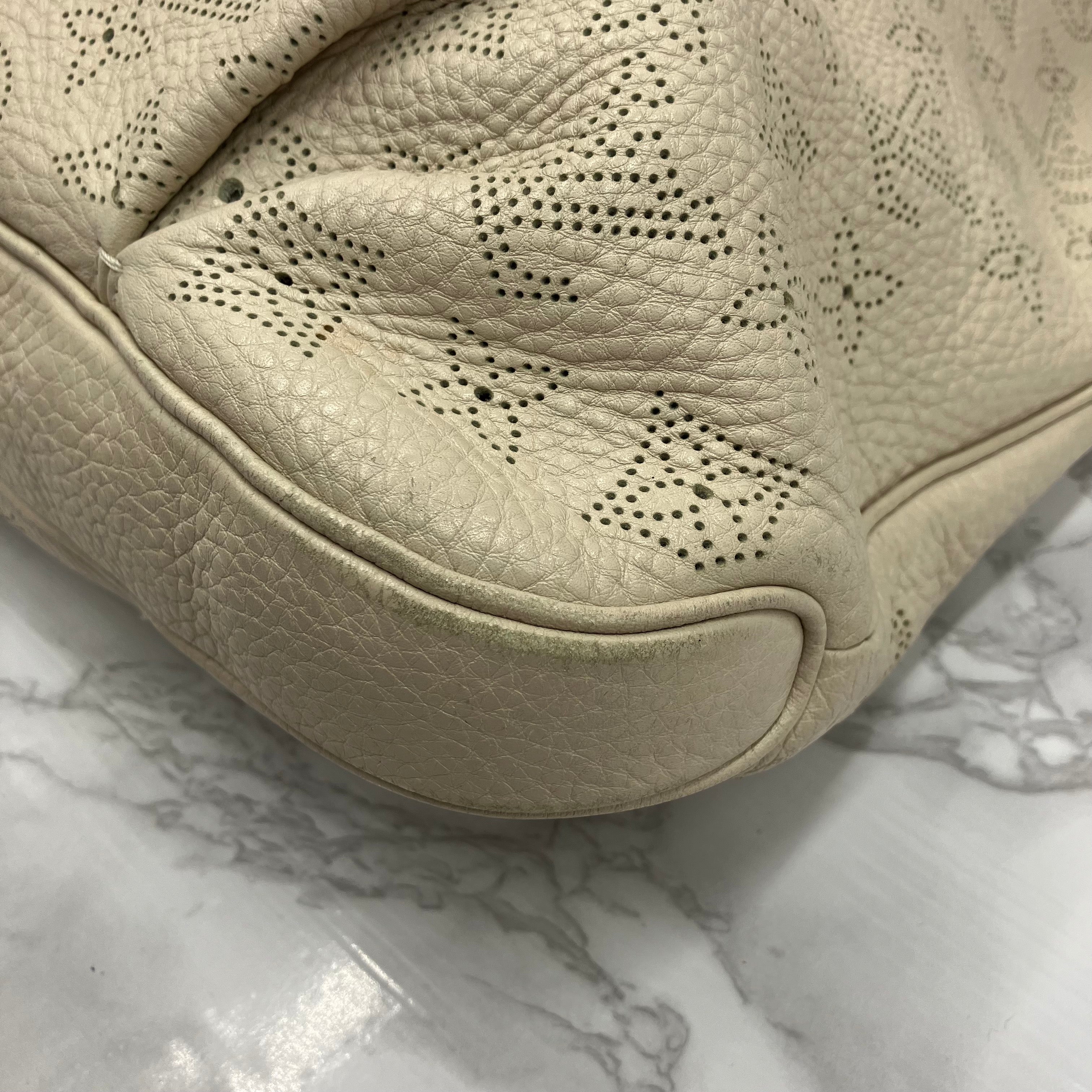 LOUIS VUITTON  Mahina Selene PM