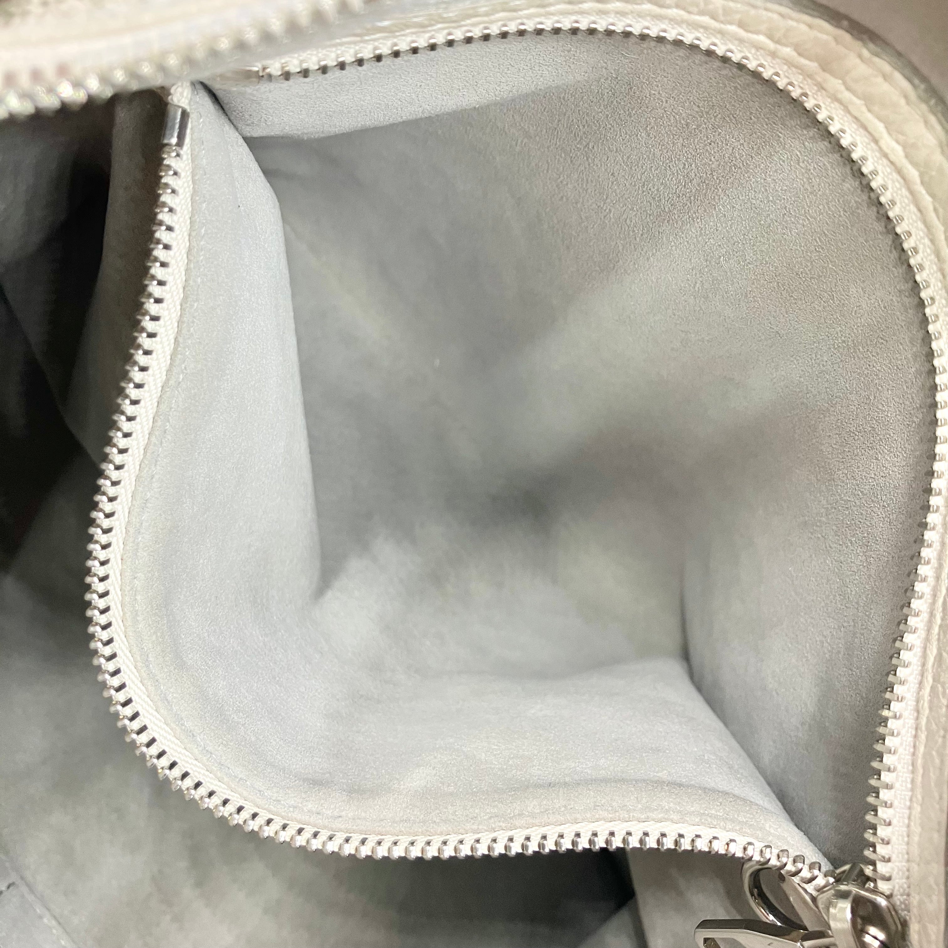 LOUIS VUITTON  Mahina Selene PM