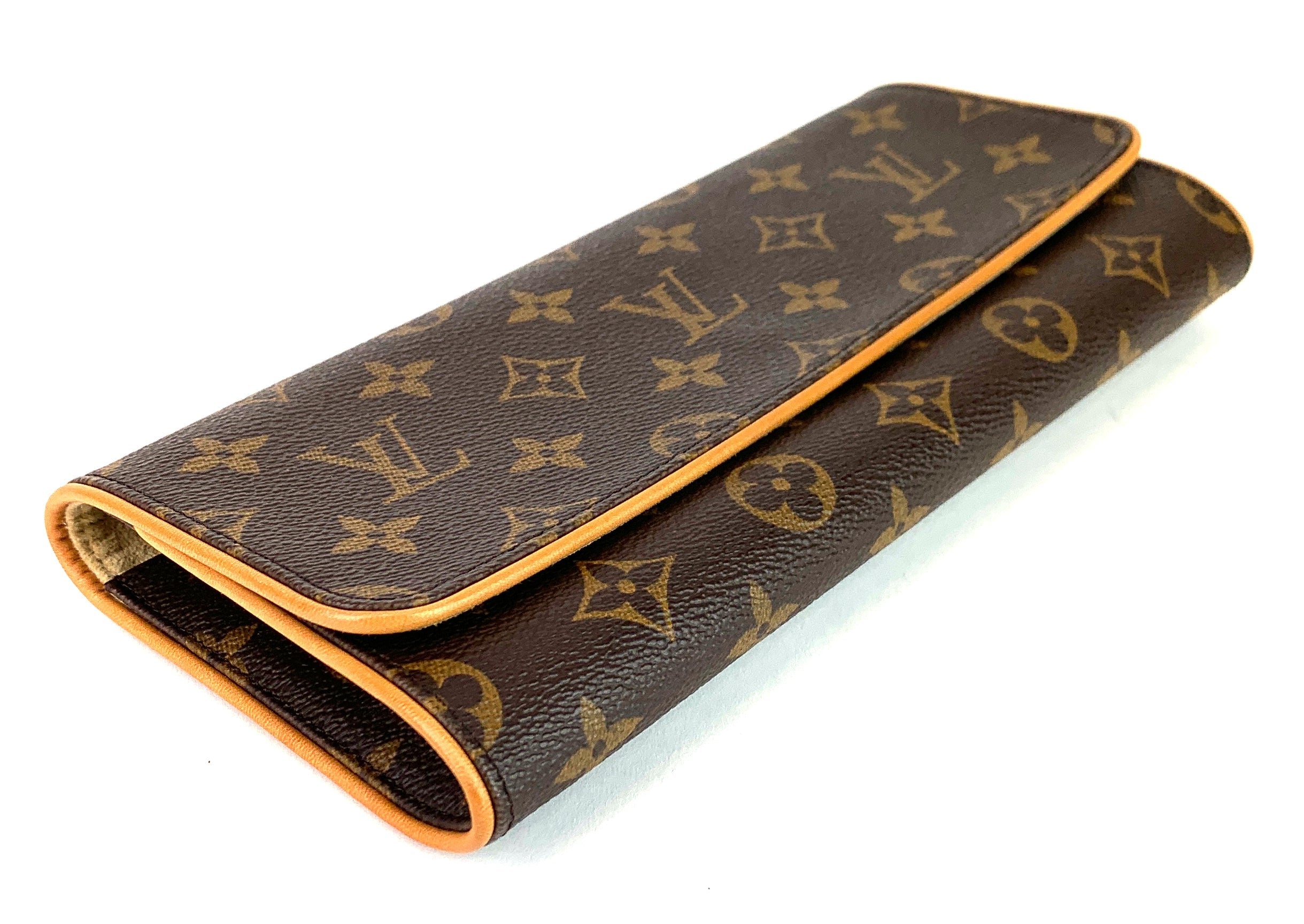Louis Vuitto Pochette Twin GM Monogram Canvas Bag