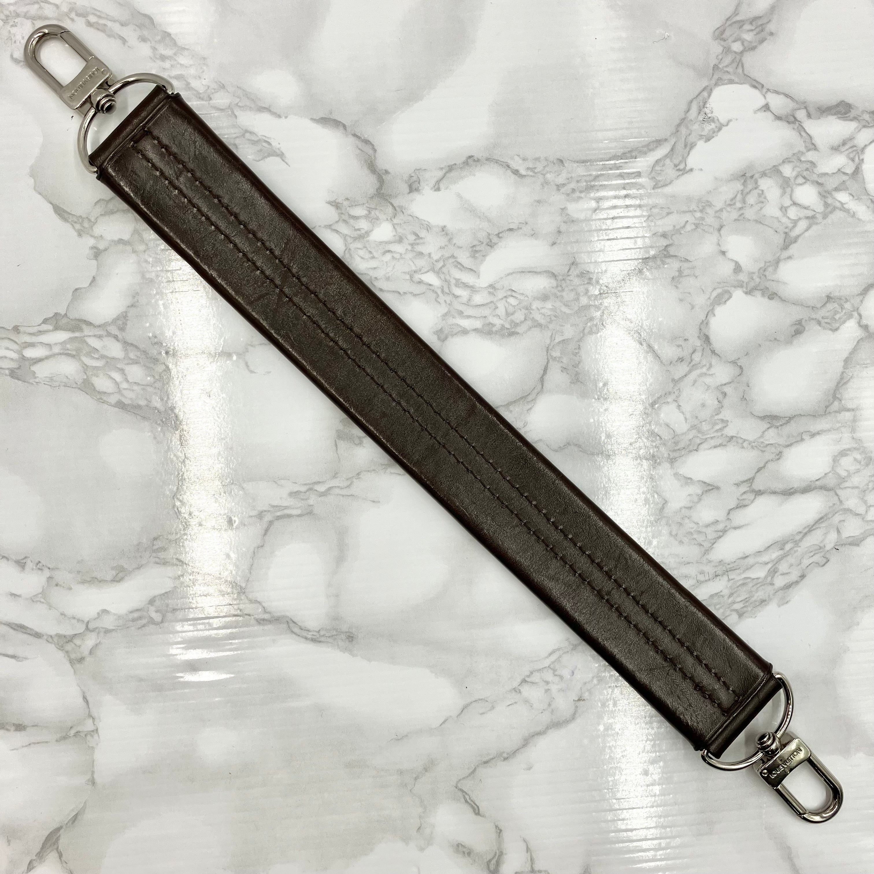LOUIS VUITTON  Mahina Selene PM