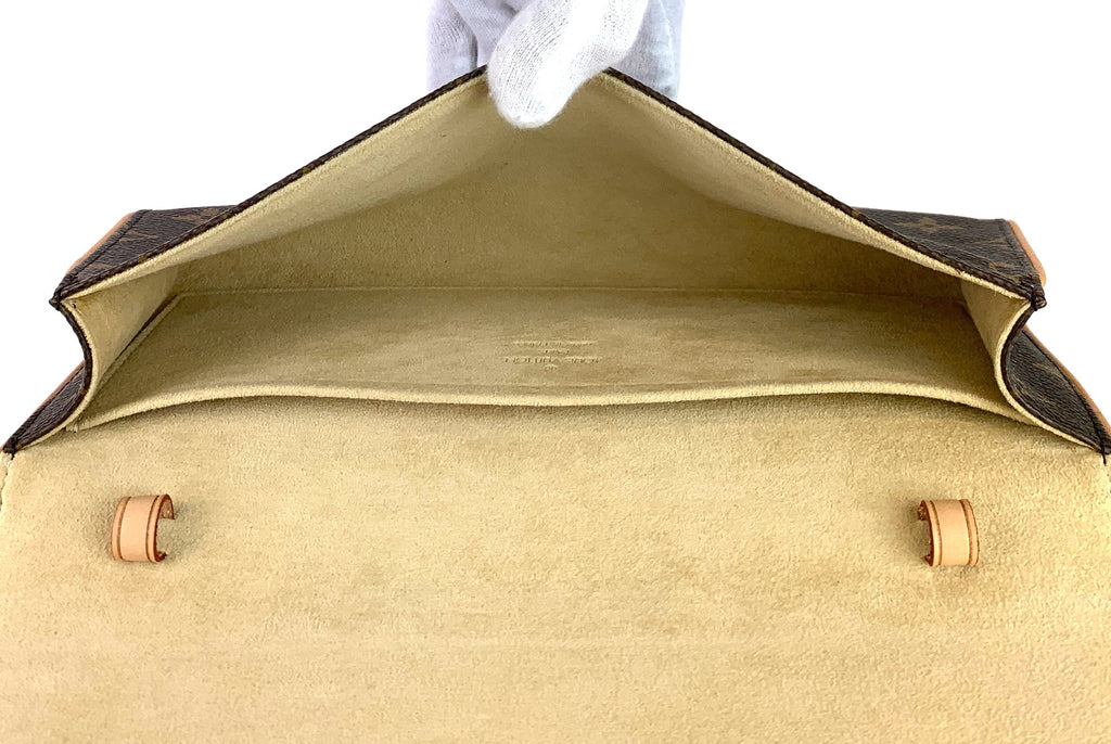 Louis Vuitto Pochette Twin GM Monogram Canvas Bag