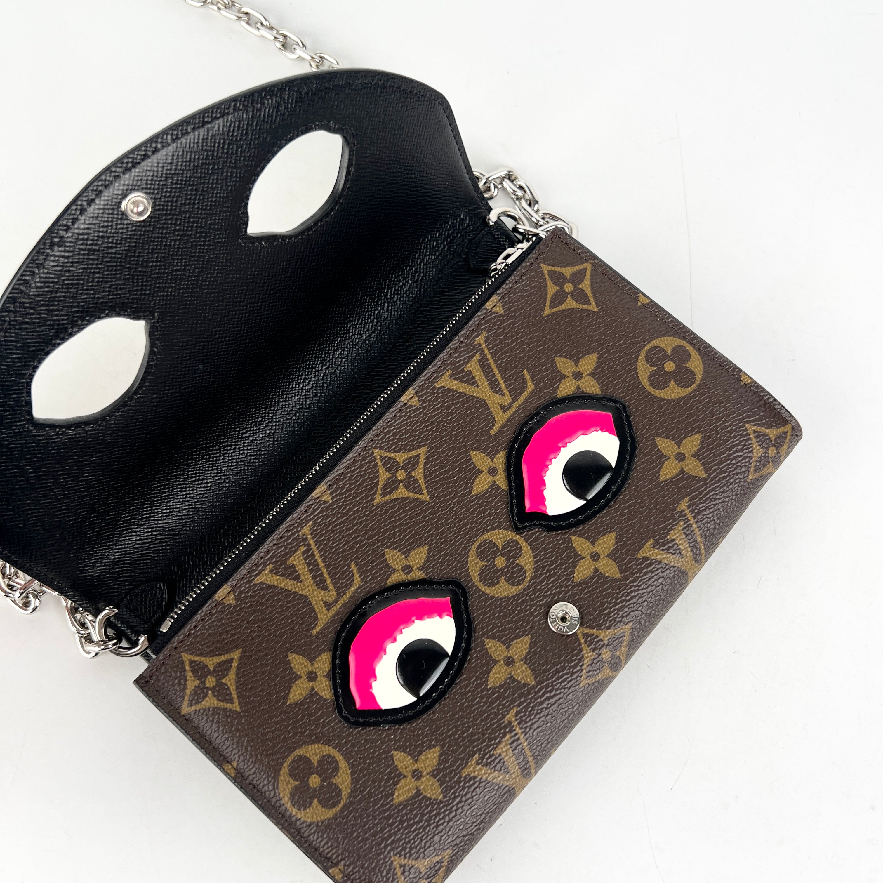 Louis Vuitton Monogram Wallet On Chain