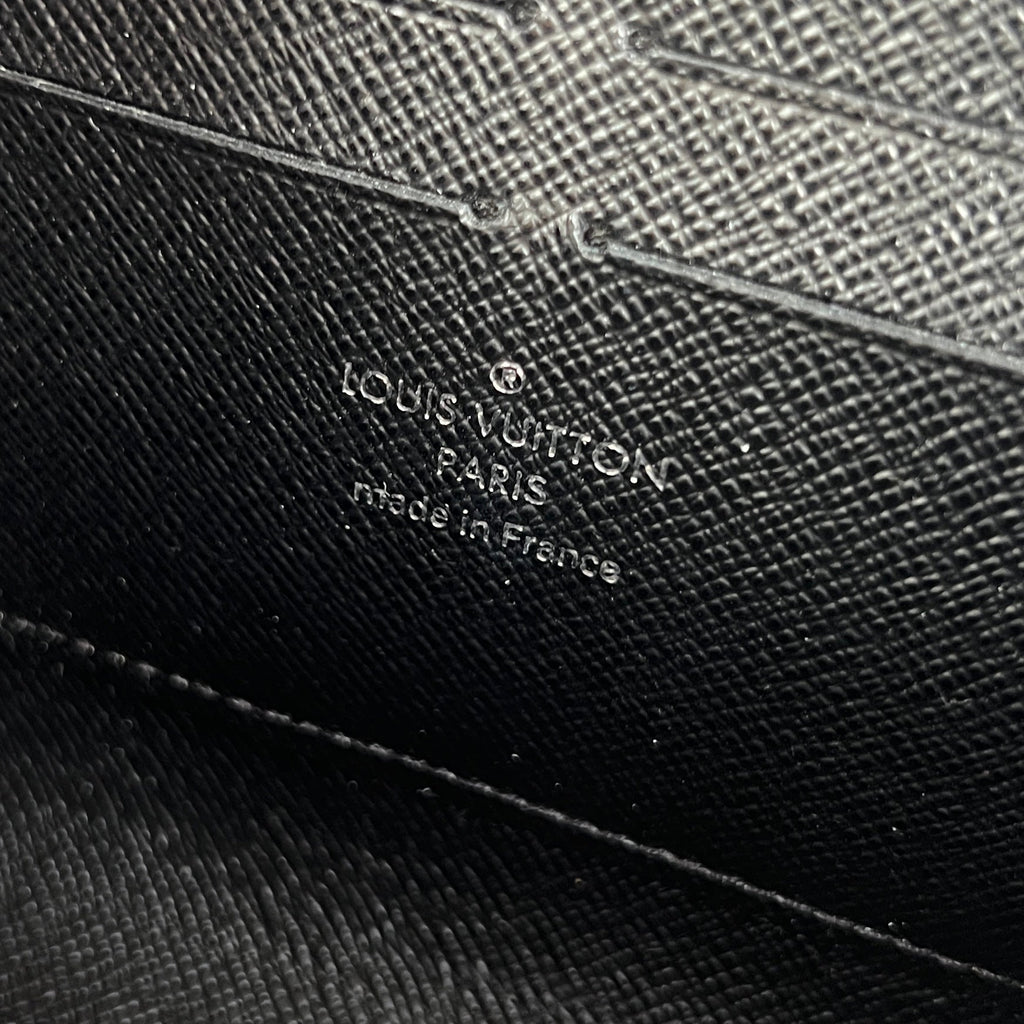 Louis Vuitton Monogram Wallet On Chain