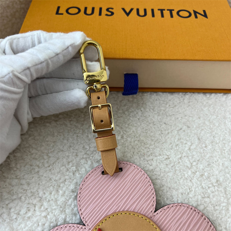 LV Vivienne Luggage Tag in Monogram / Pink