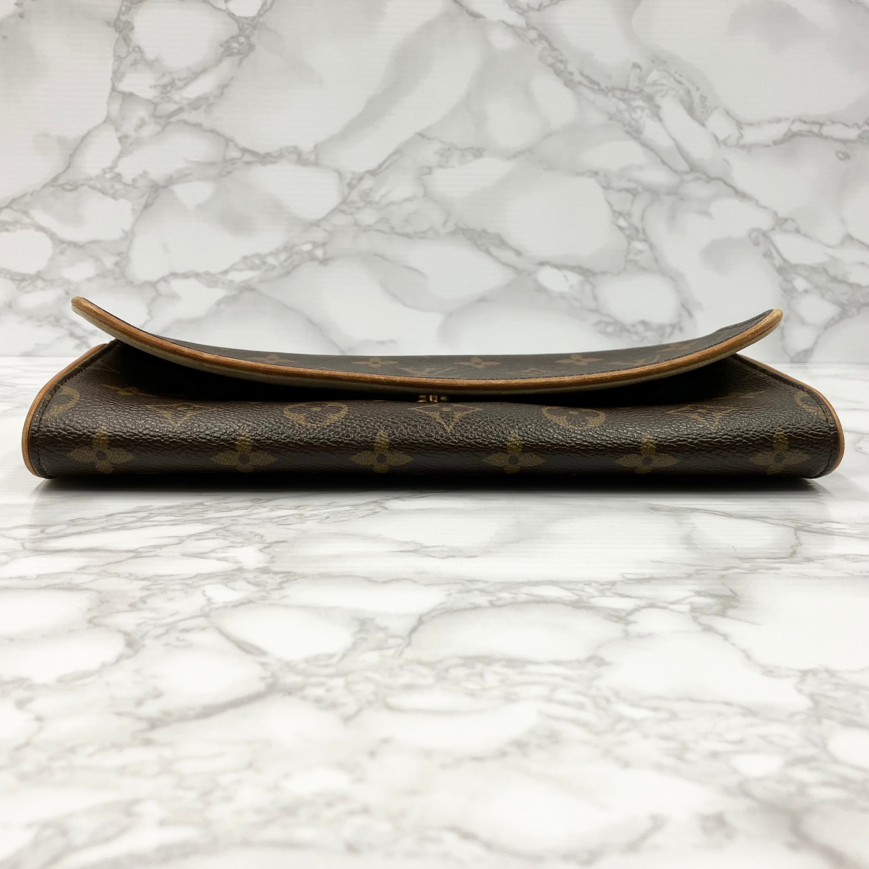 LOUIS VUITTON Monogram Pochette Twin GM