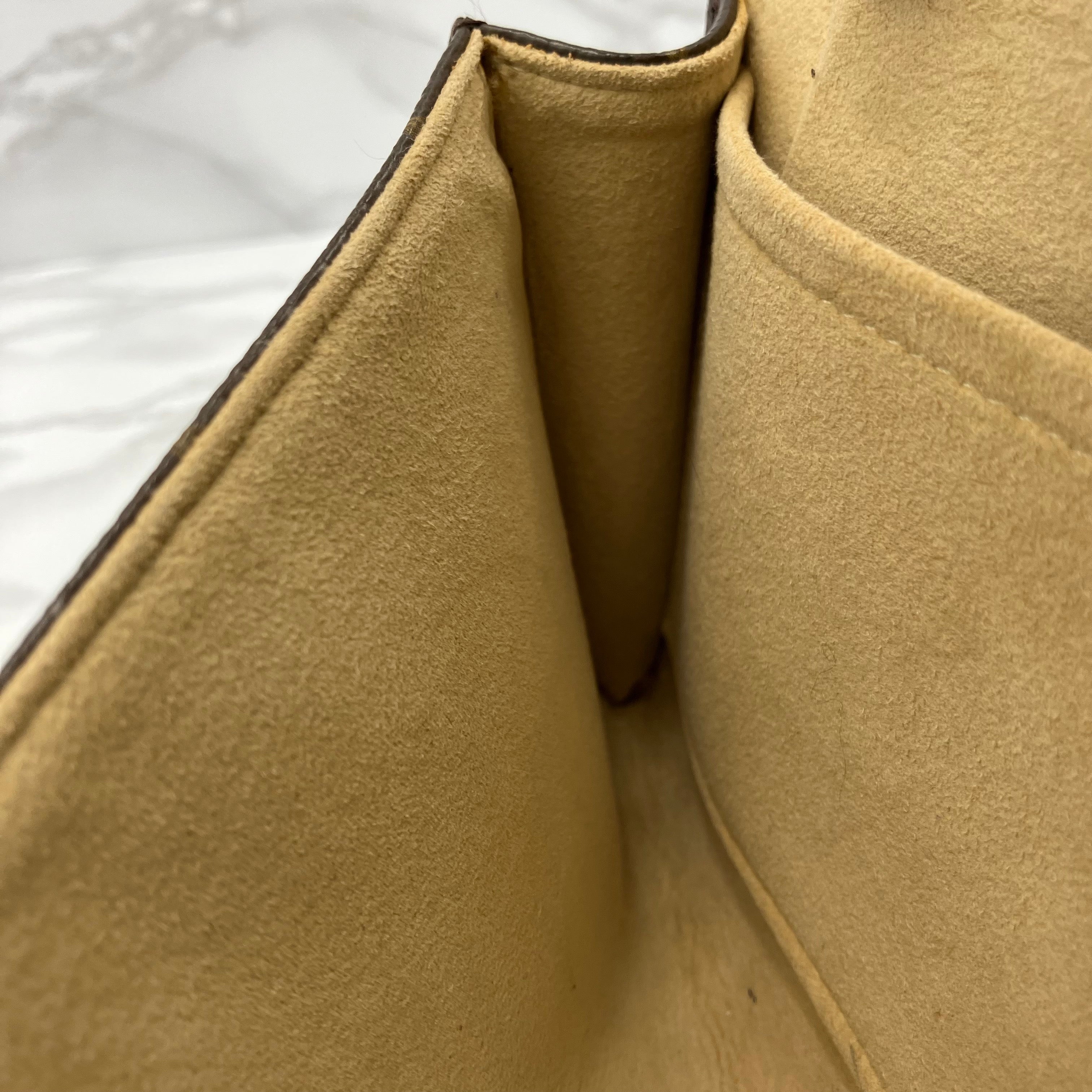LOUIS VUITTON Monogram Pochette Twin GM