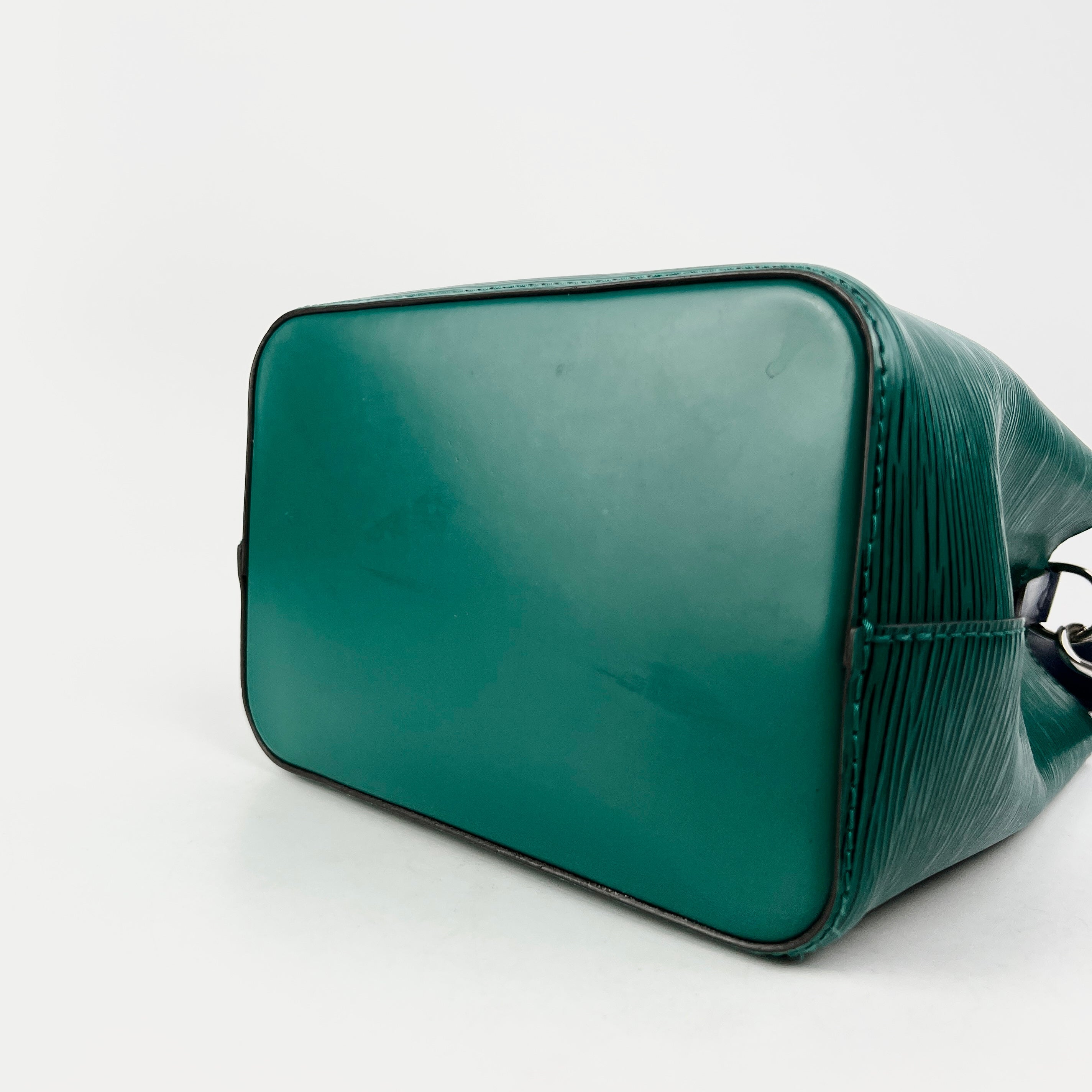 Louis Vuitton Neo Noe BB Epi Green/Blue