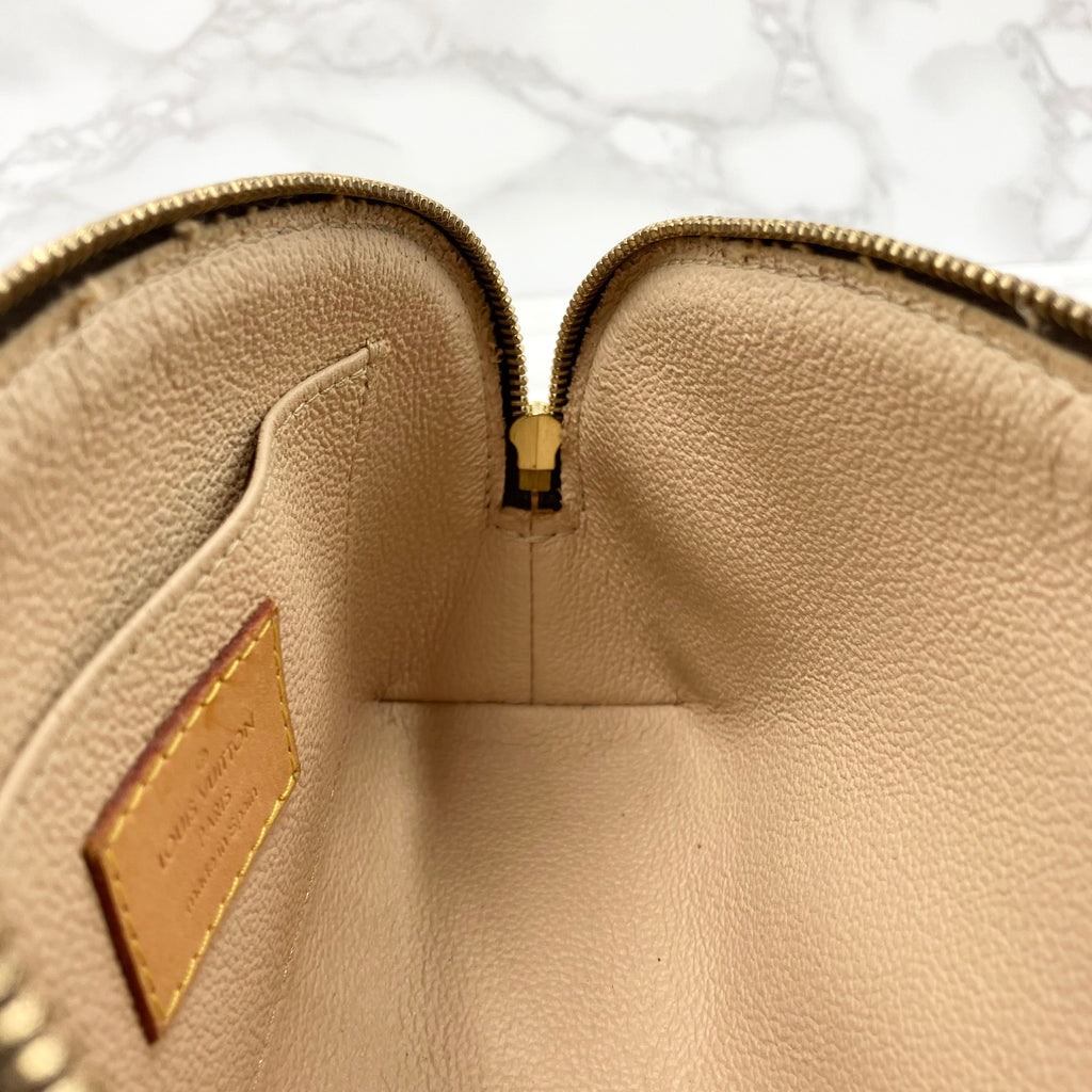 LOUIS VUITTON Monogram Cosmetic Pouch