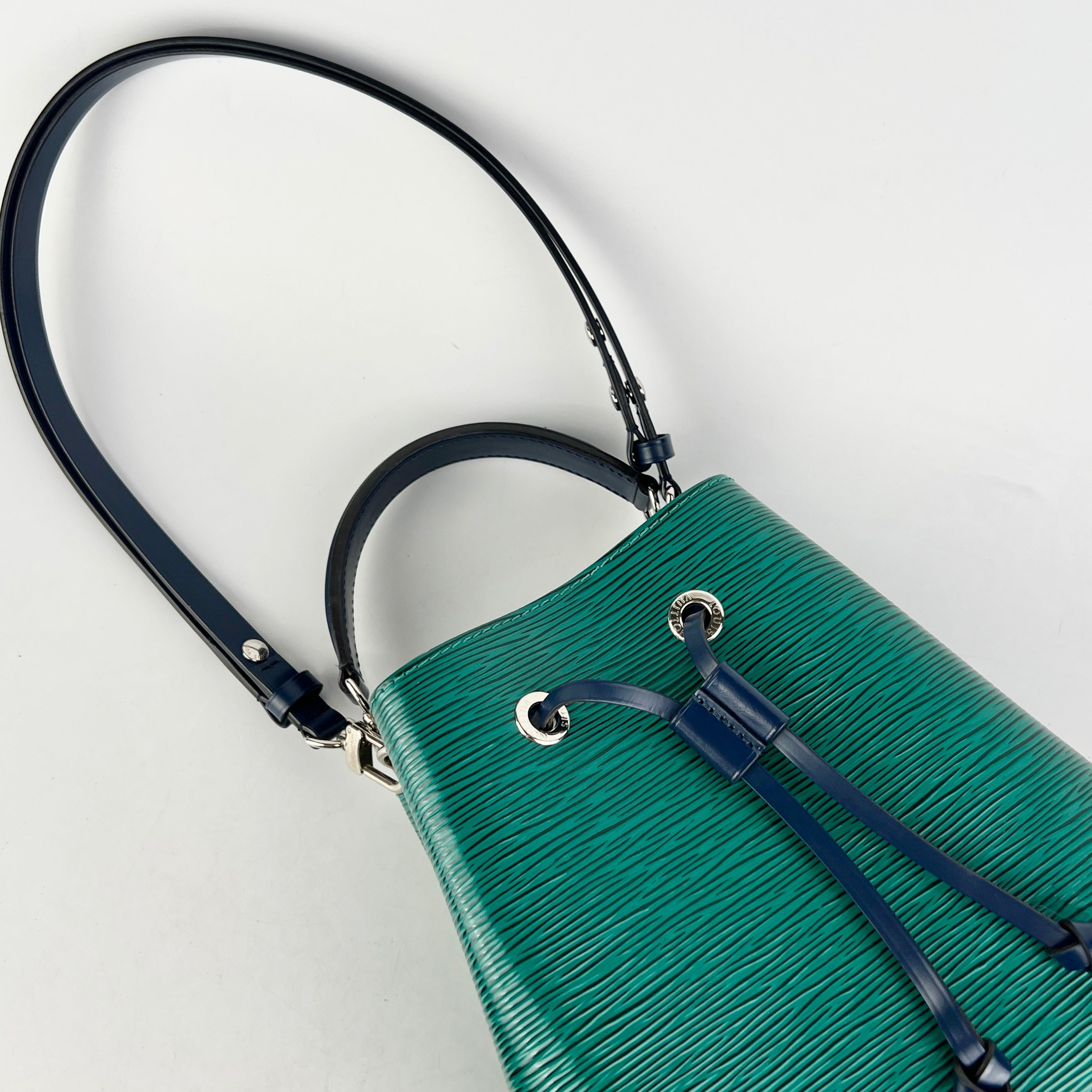 Louis Vuitton Neo Noe BB Epi Green/Blue