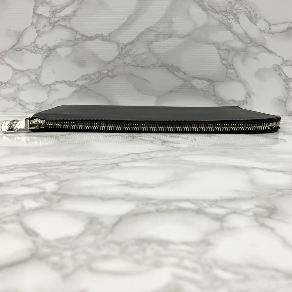 LOUIS VUITTON Epi Clutch Bag