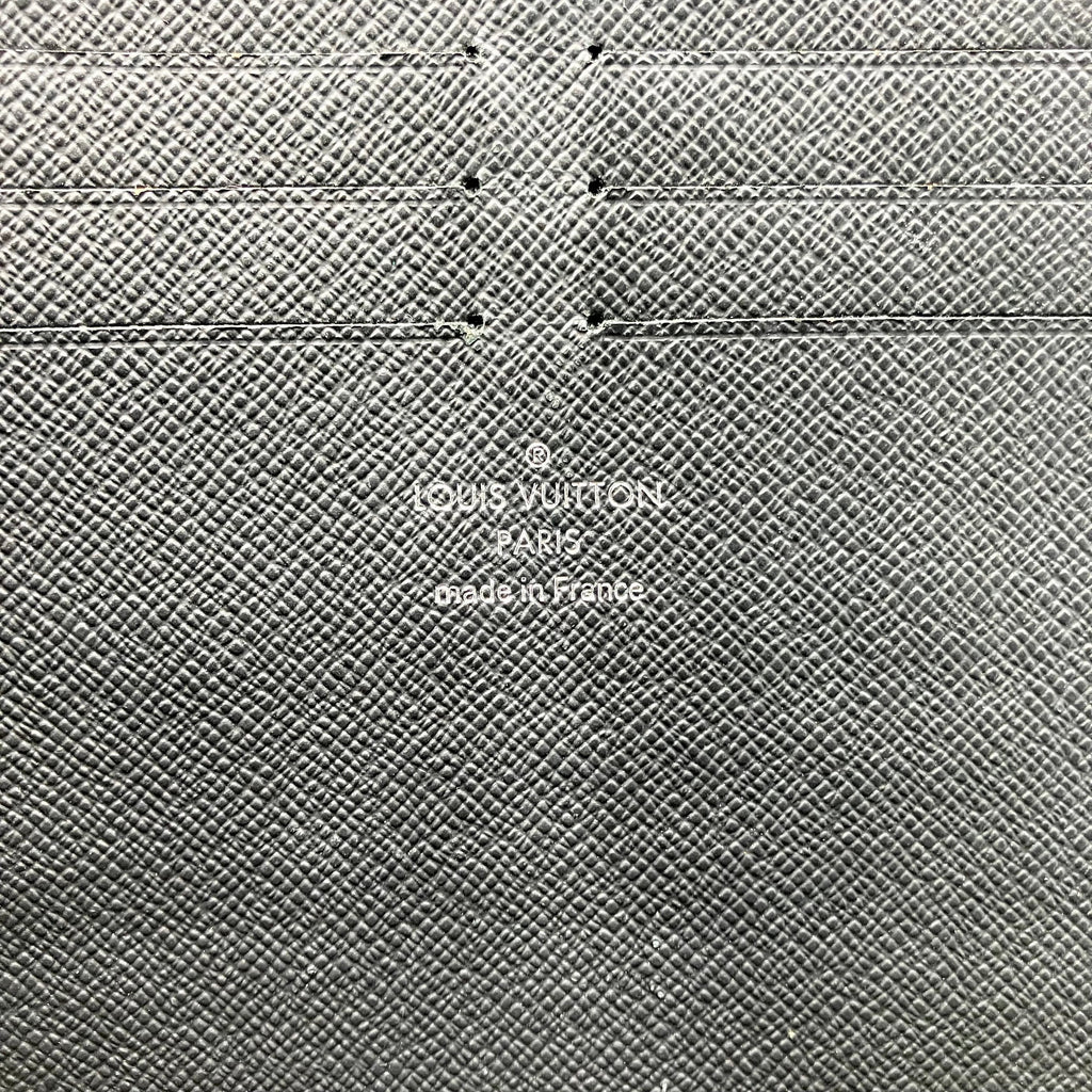 LOUIS VUITTON Epi Clutch Bag