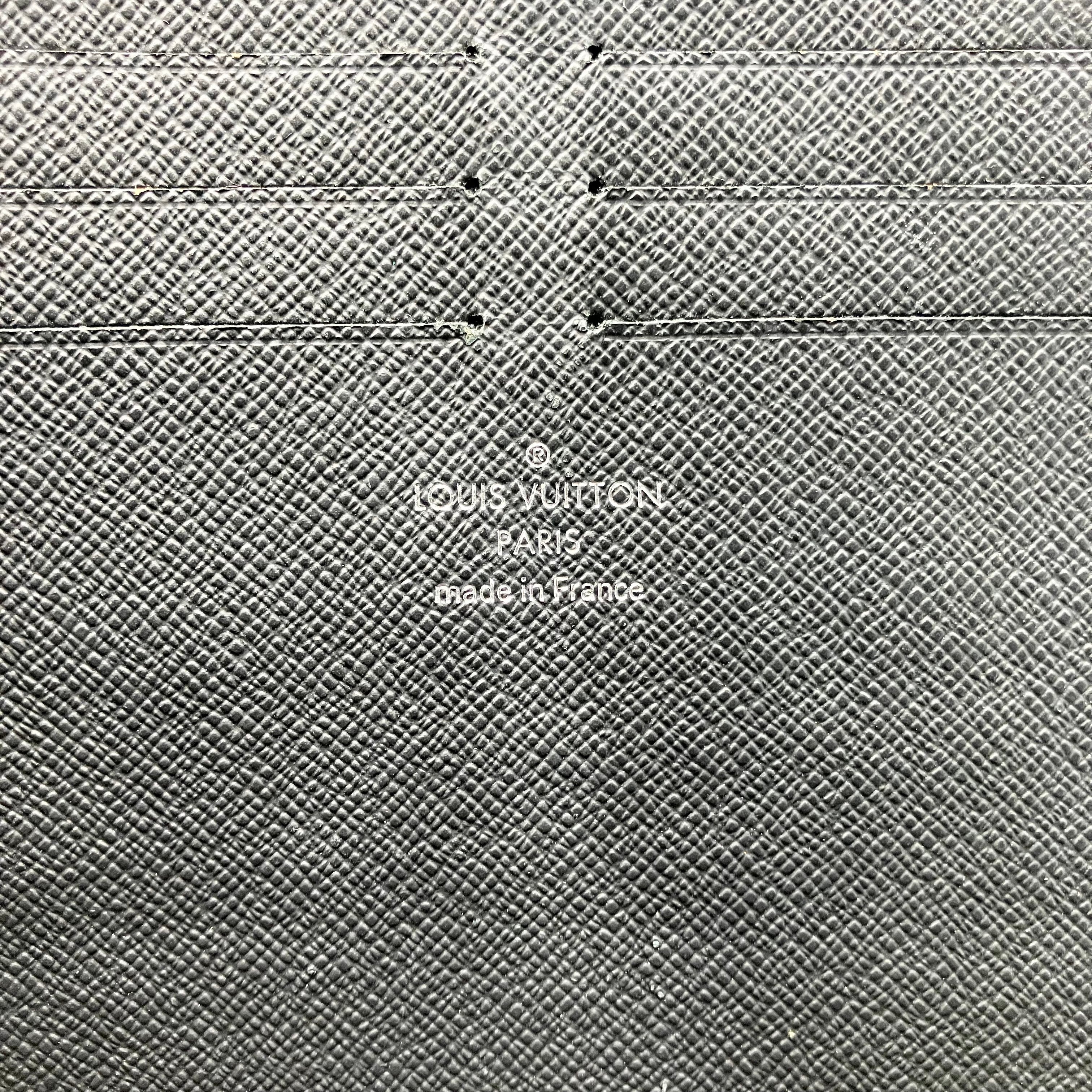 LOUIS VUITTON Epi Clutch Bag