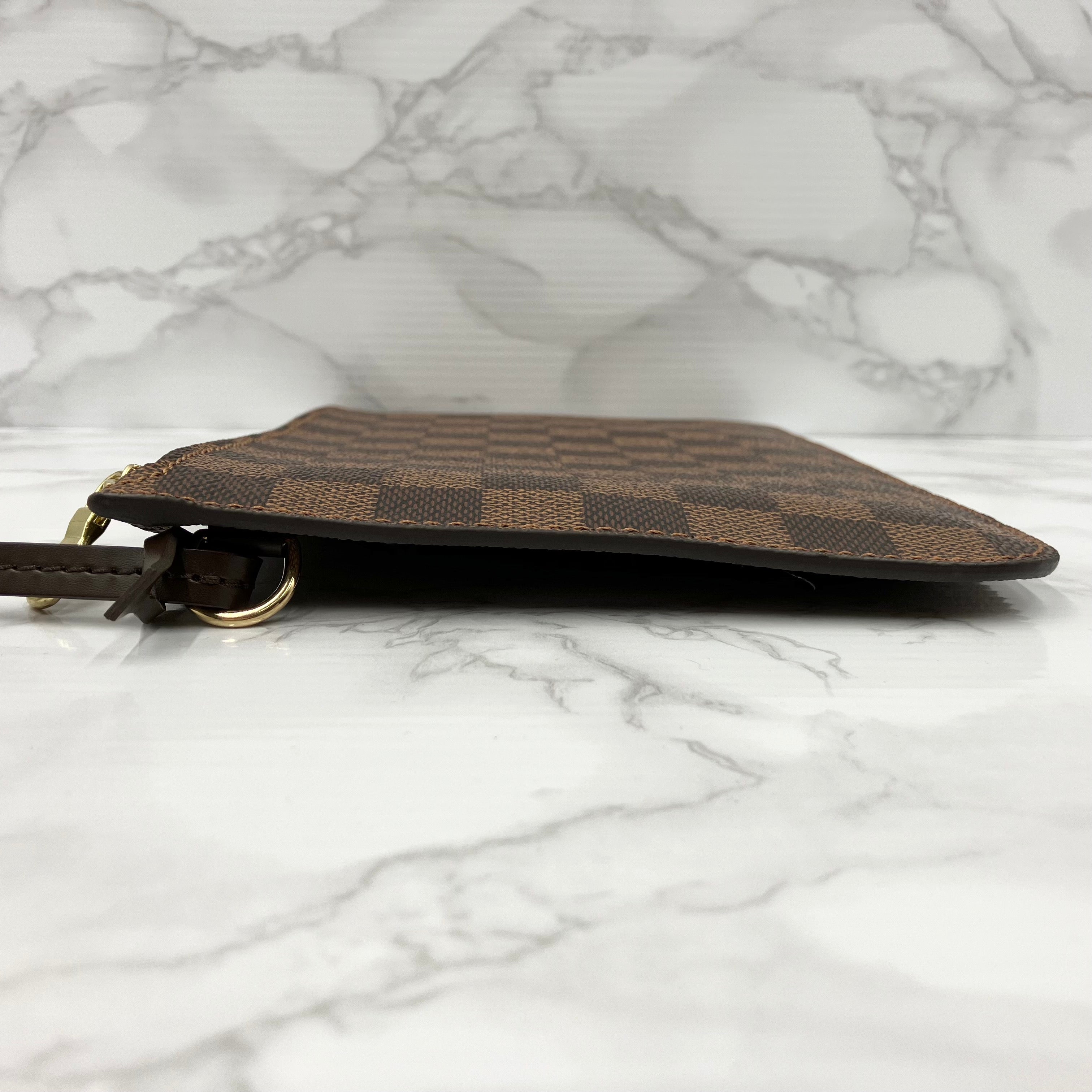 LOUIS VUITTON Damier Neverfull MM Pouch