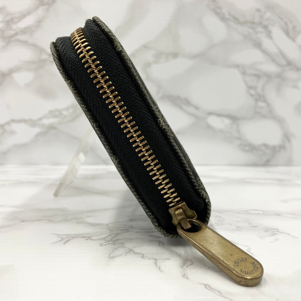 LOUIS VUITTON Monogram Denim Zippy Wallet