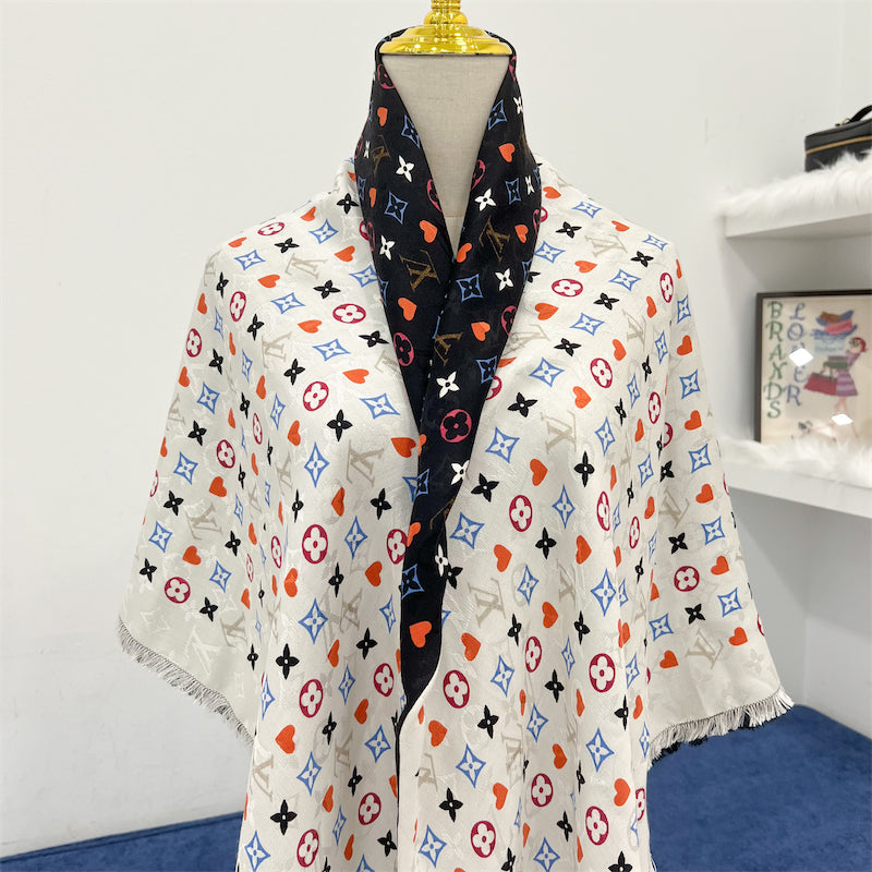 LV Game On Scarf Shawl in Black / White Monogram