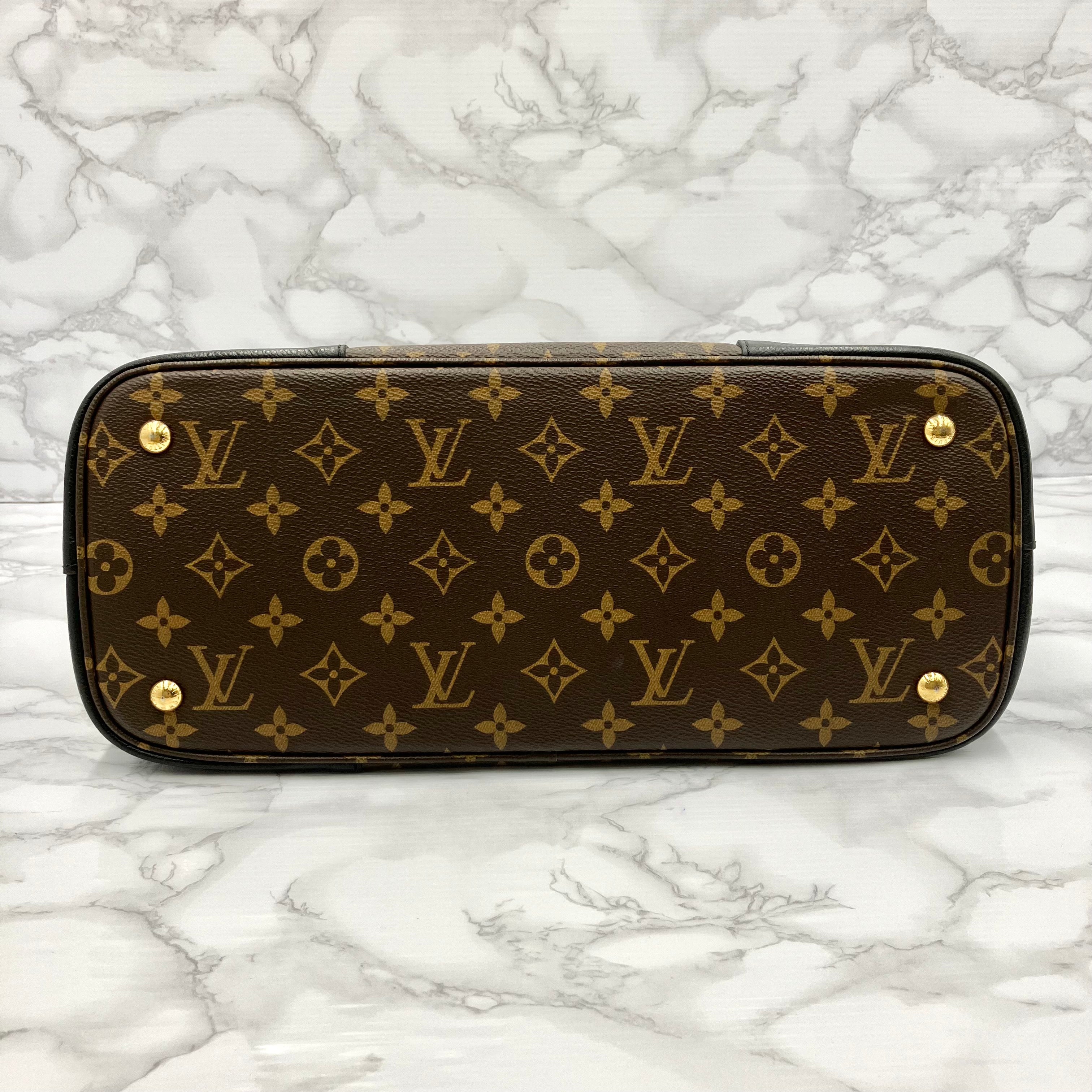 LOUIS VUITTON Monogram Flandrine