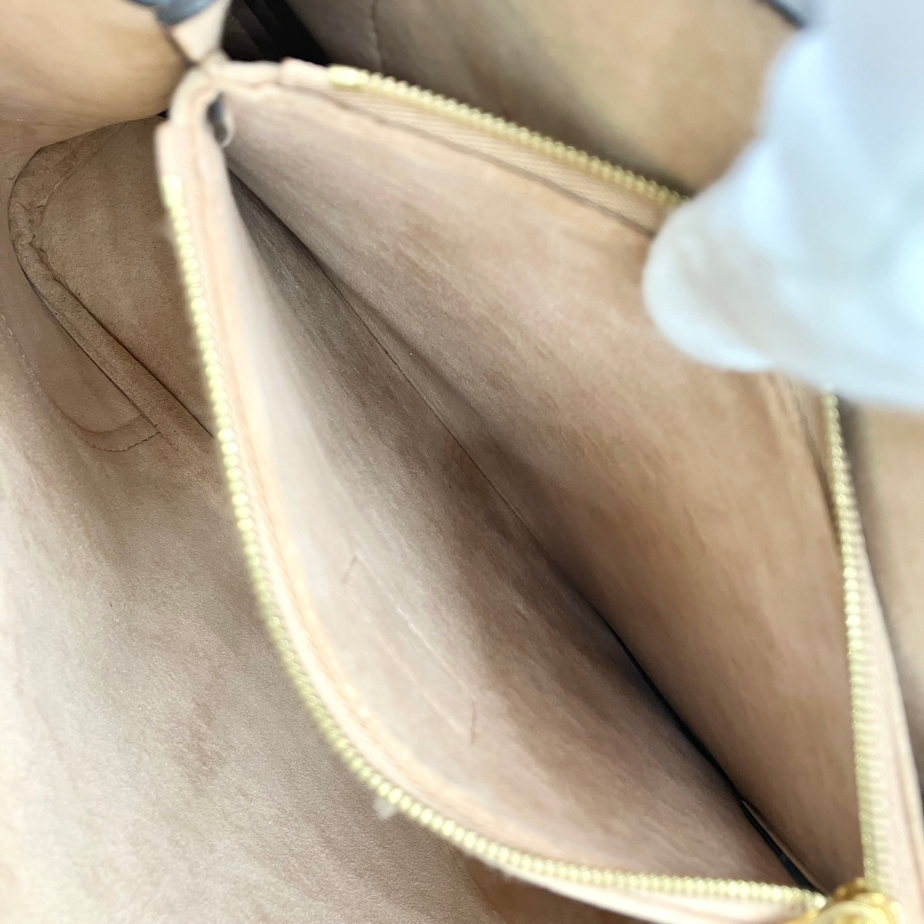 LOUIS VUITTON Monogram Flandrine