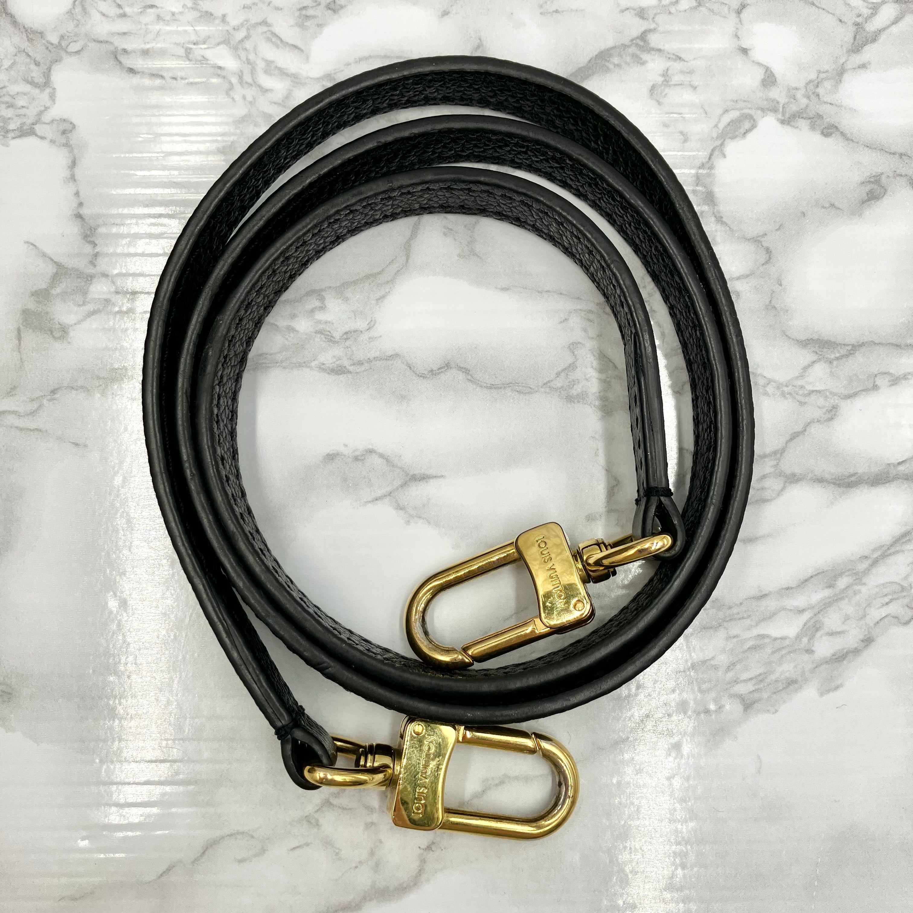 LOUIS VUITTON Monogram Flandrine