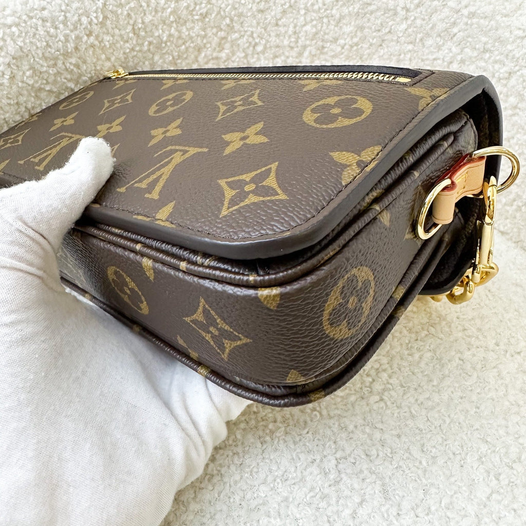 LV Pochette Metis East West in Monogram Canvas GHW