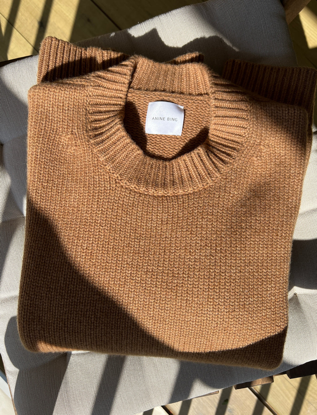 ROSIE CASHMERE SWEATER IN CAMEL - SIZE S