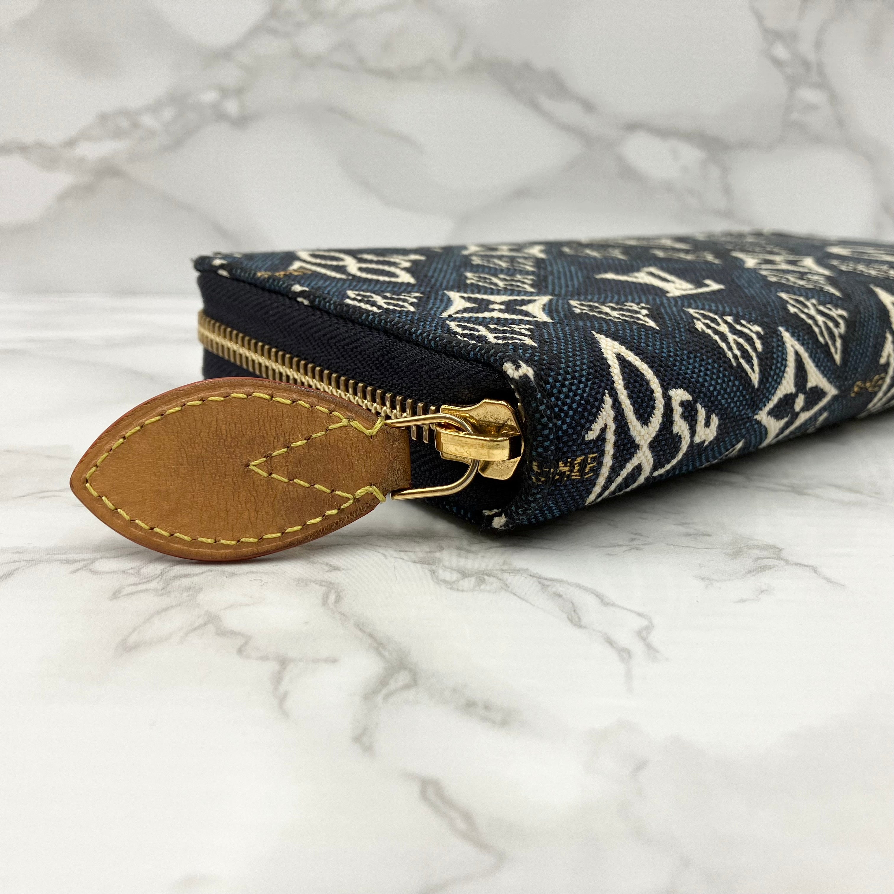 LOUIS VUITTON 1854 Zippy Wallet