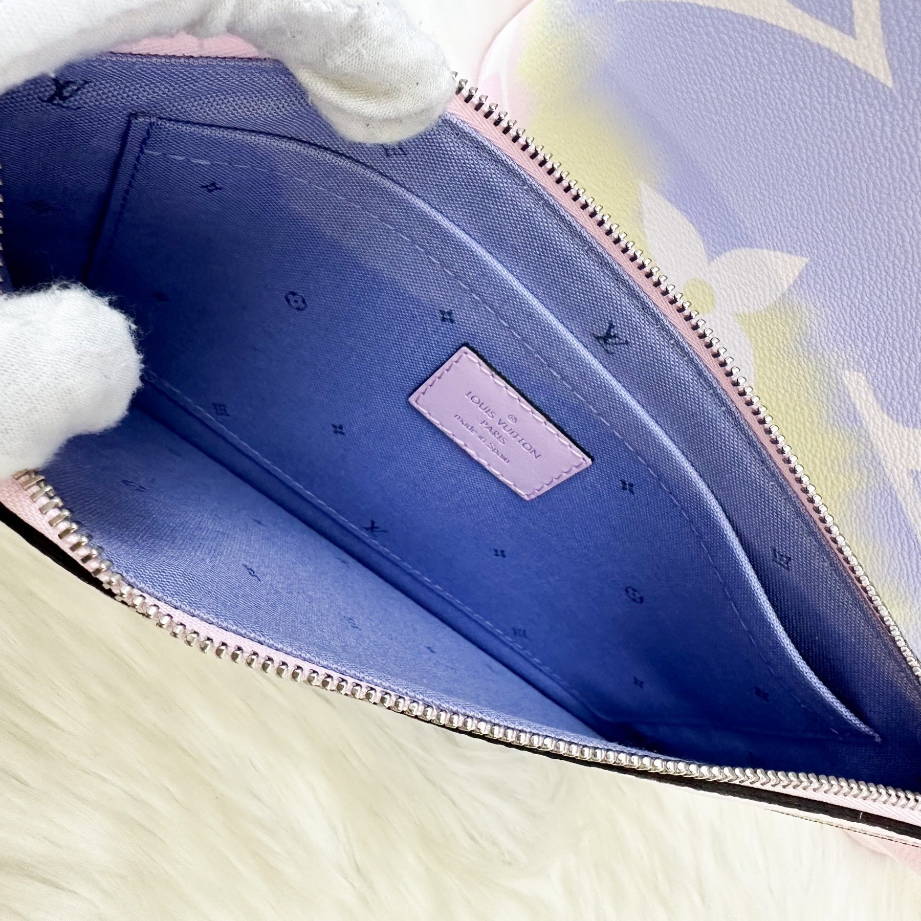 LV Neverfull MM in Escale Pastel in GHW