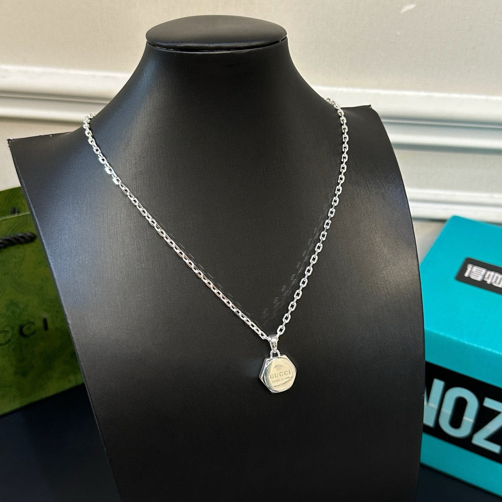 JW828 GG Trademark Necklace/Bracelet