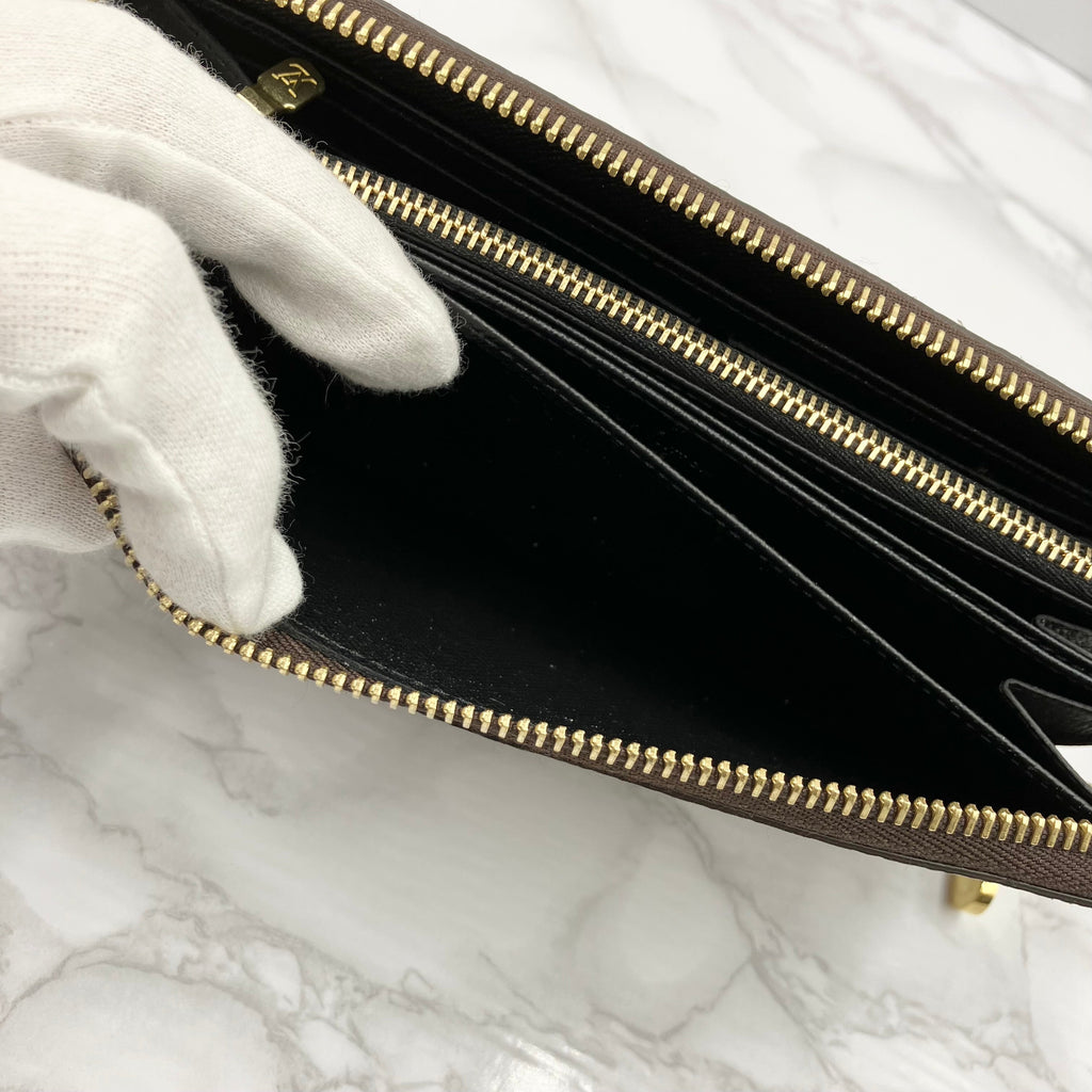 LOUIS VUITTON Monogram Giant reverse Zippy Wallet