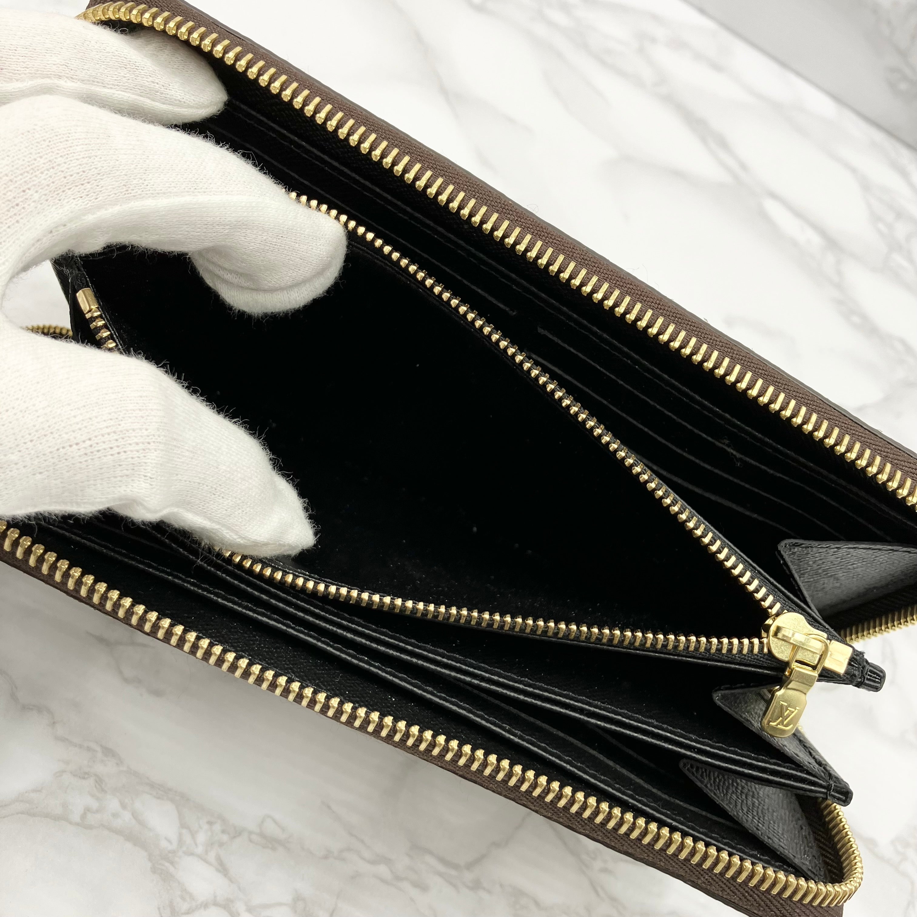 LOUIS VUITTON Monogram Giant reverse Zippy Wallet