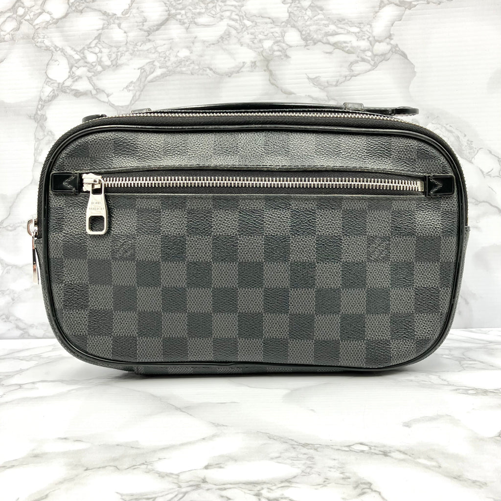 LOUIS VUITTON Damier Graphite Ambler