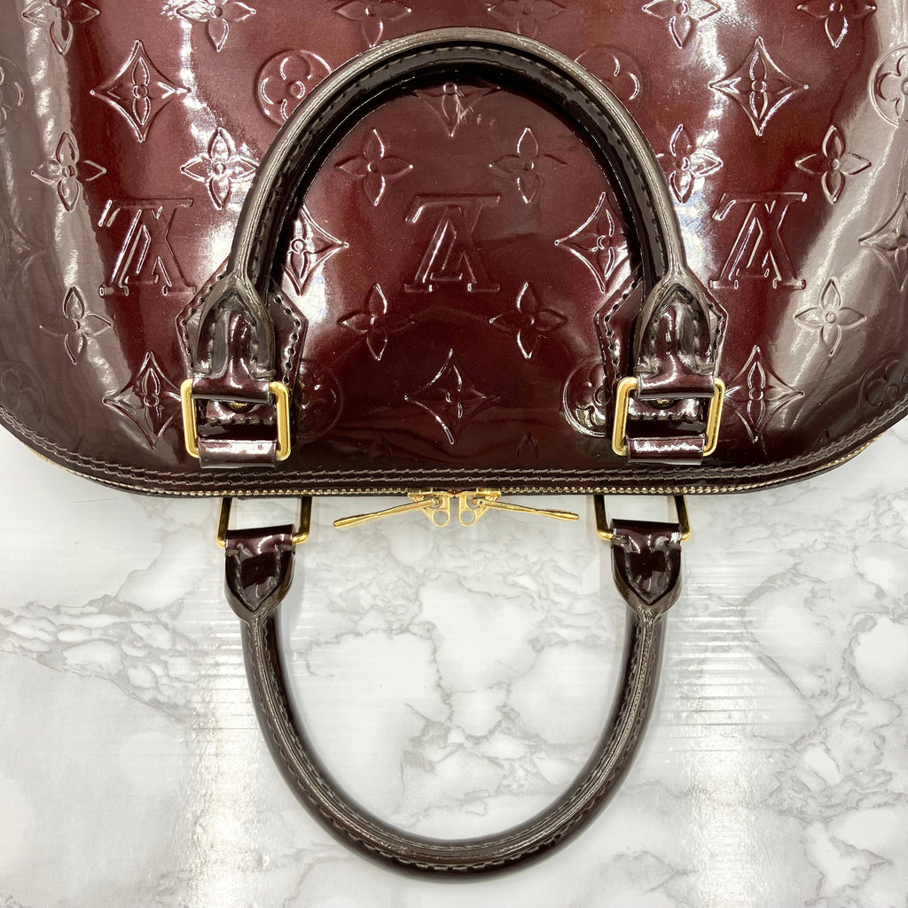 LOUIS VUITTON Vernis Alma PM