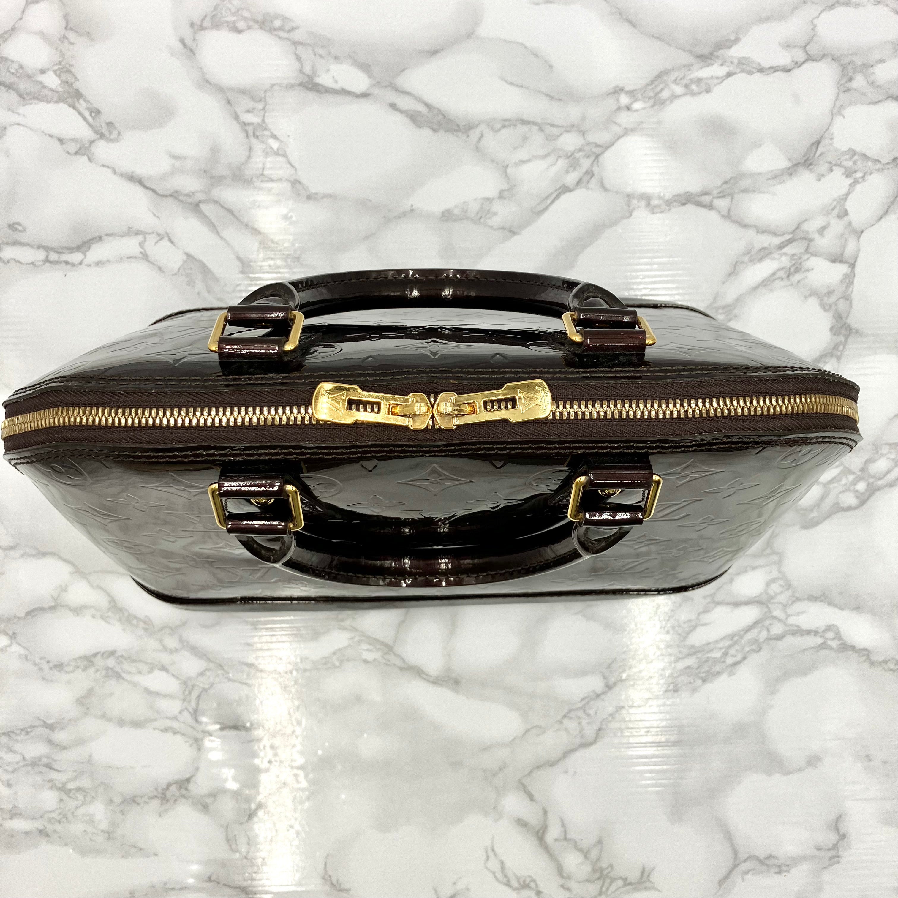 LOUIS VUITTON Vernis Alma PM