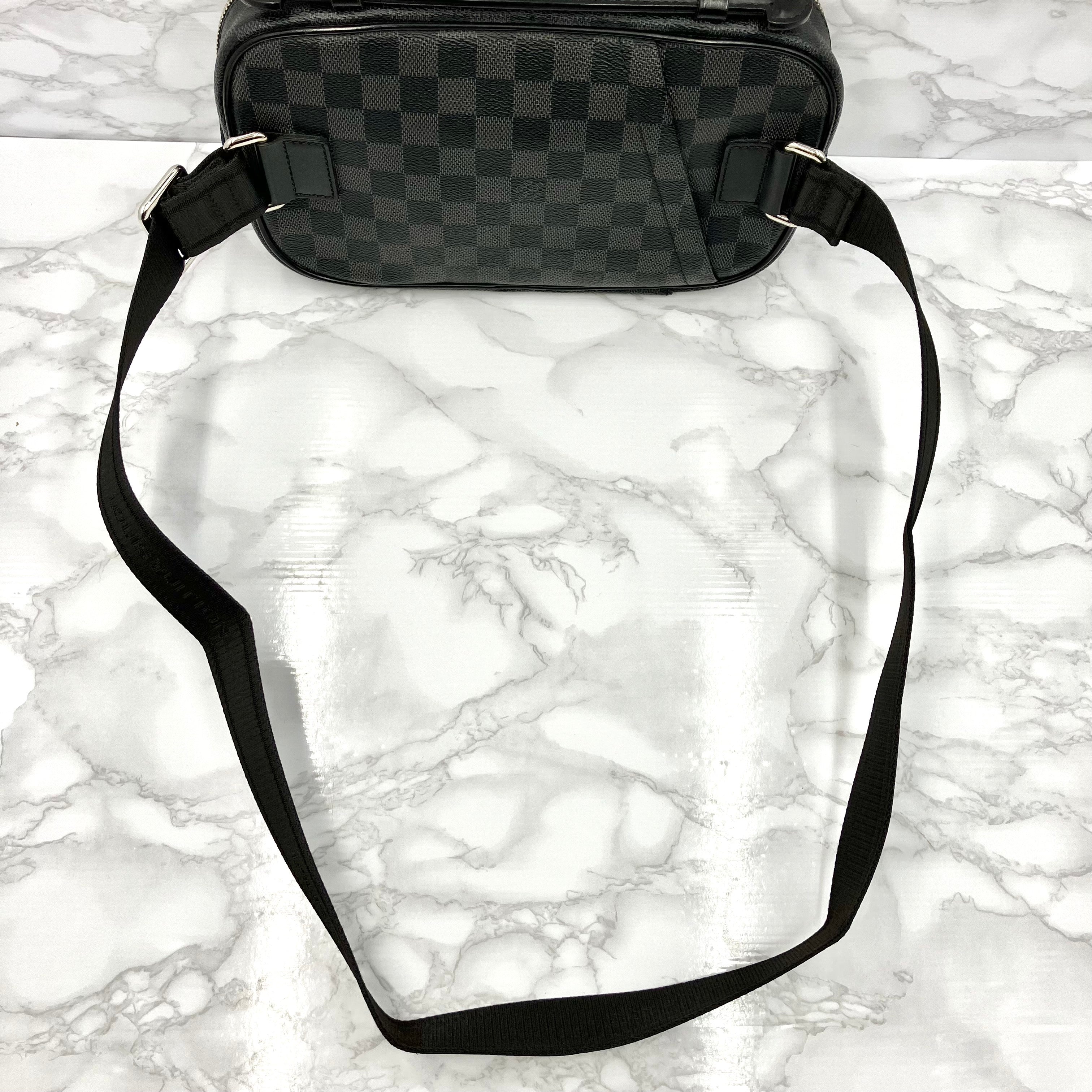 LOUIS VUITTON Damier Graphite Ambler