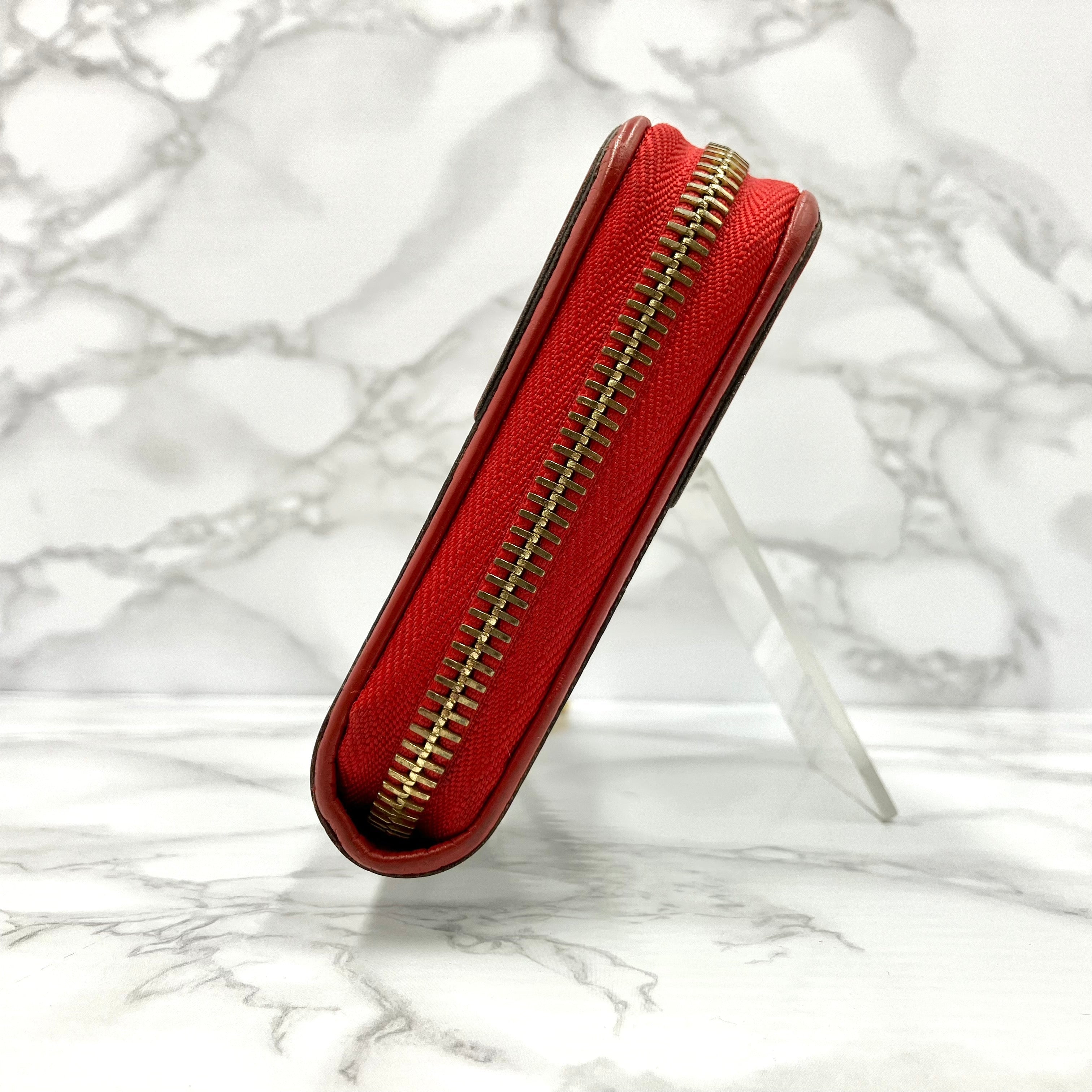 LOUIS VUITTON Monogram Retiro Zippy Wallet