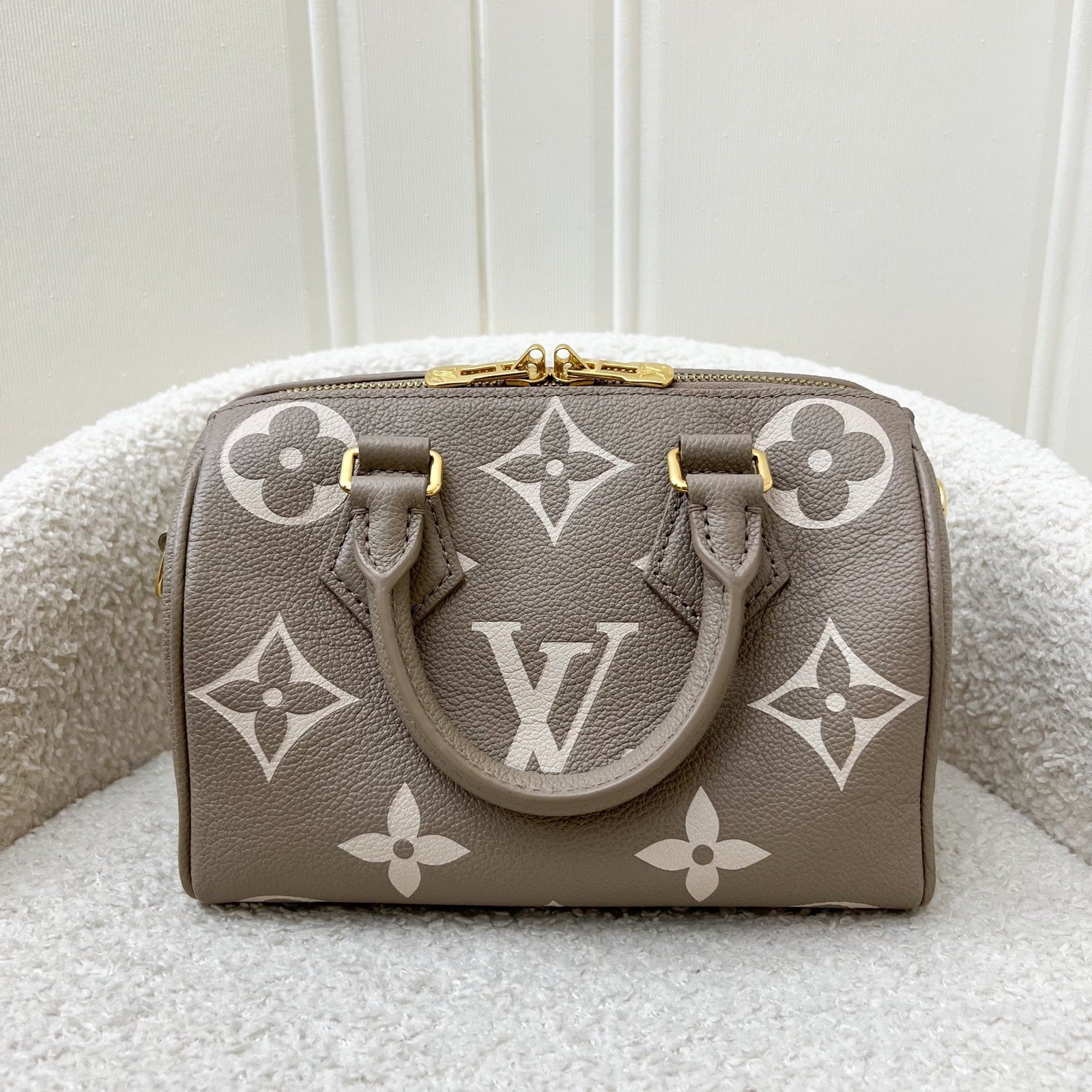 LV Speedy Bandouliere 20 in Tourterelle / Creme Giant Monogram Empreinte Leather and GHW