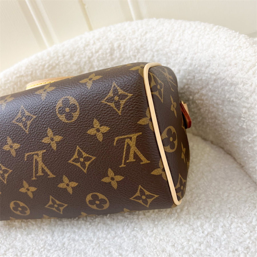 LV Speedy Bandouliere 20 in Monogram Canvas and Pink Patterned Strap