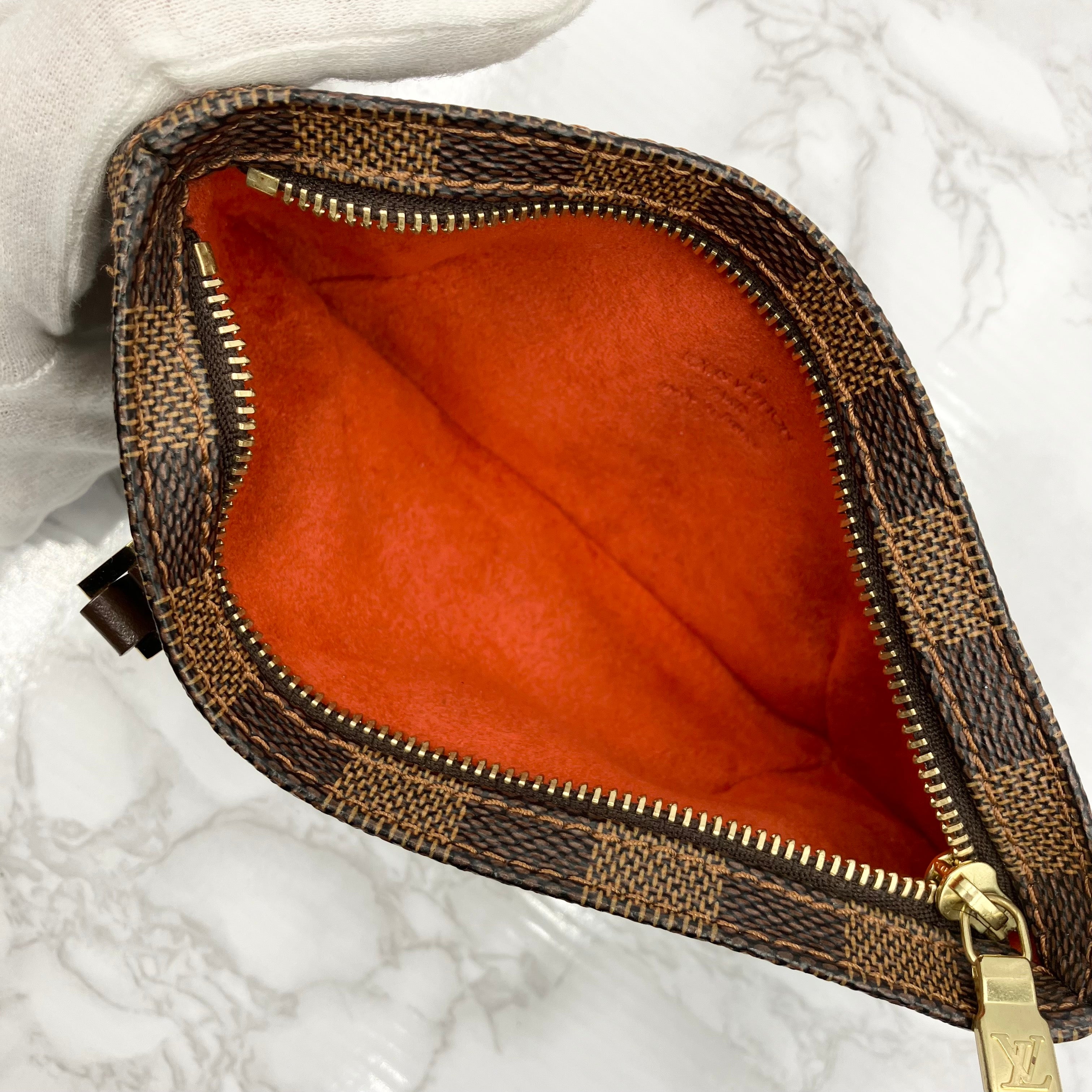 LOUSI VUITTON Damier Manosk GM