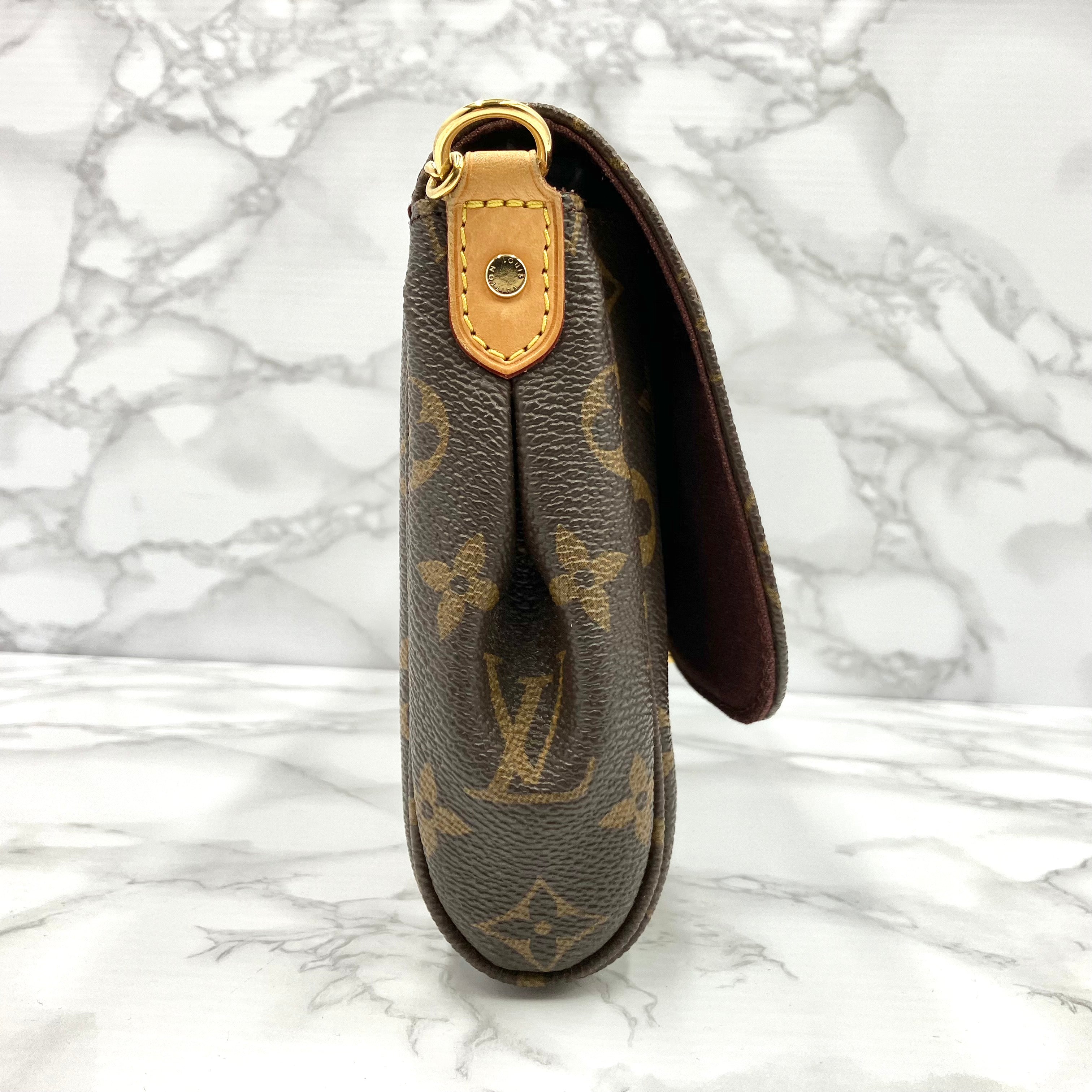 LOUIS VUITTON Monogram Favorit