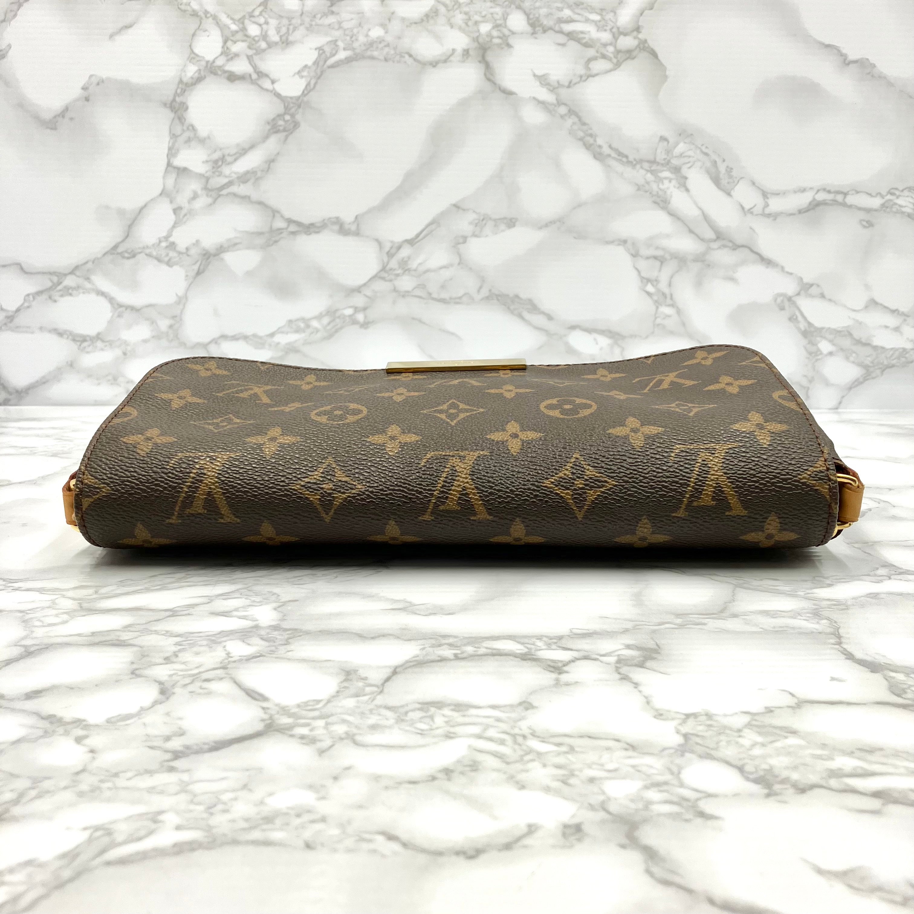 LOUIS VUITTON Monogram Favorit