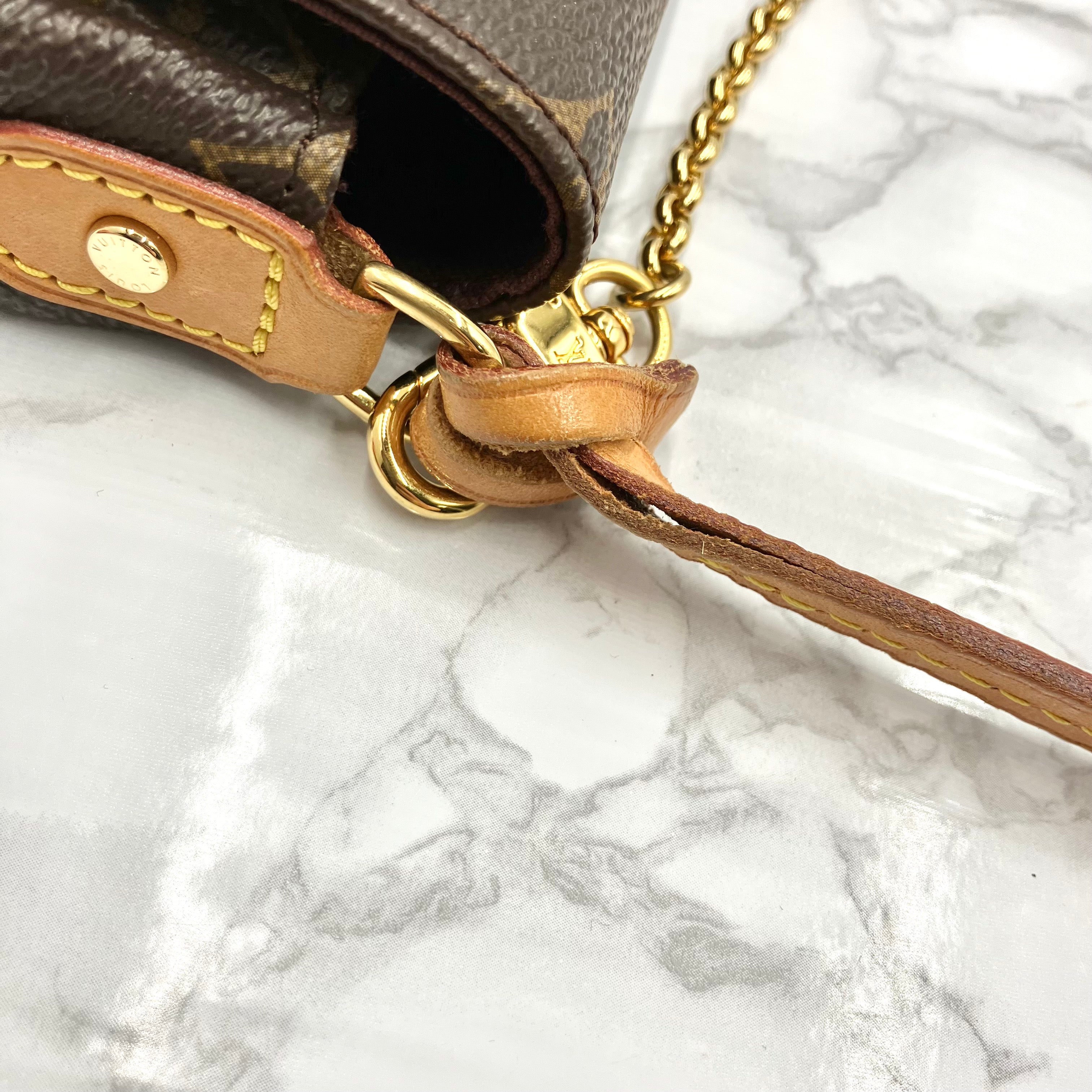 LOUIS VUITTON Monogram Favorit