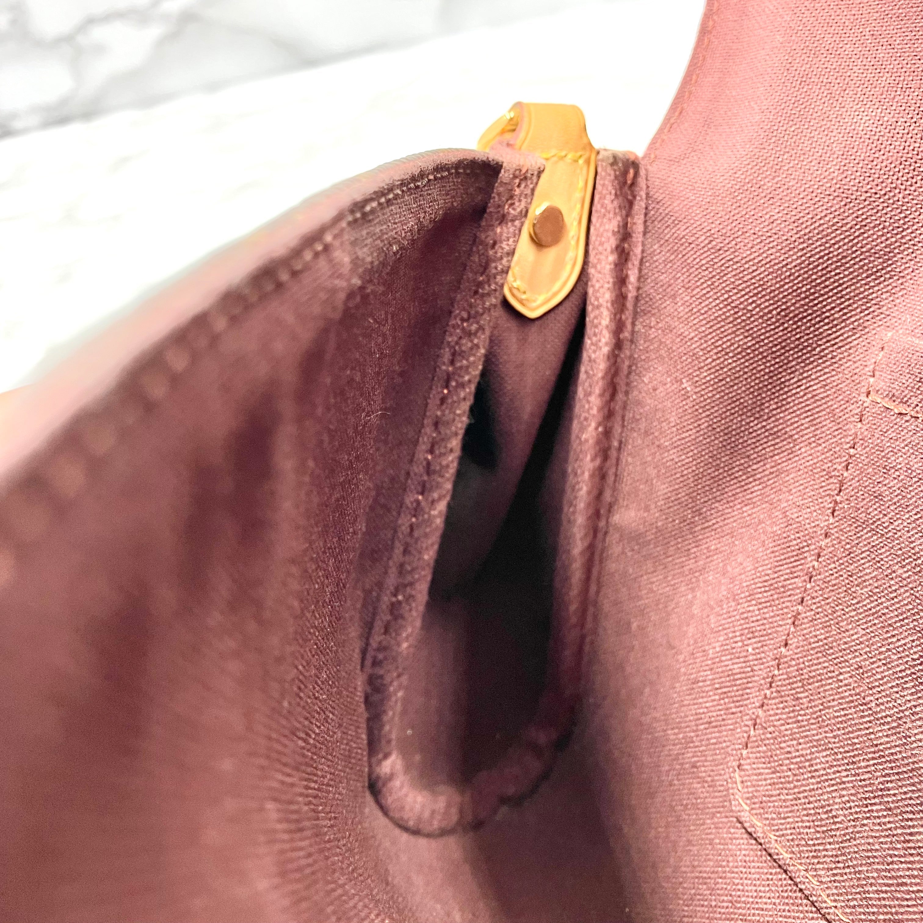 LOUIS VUITTON Monogram Favorit