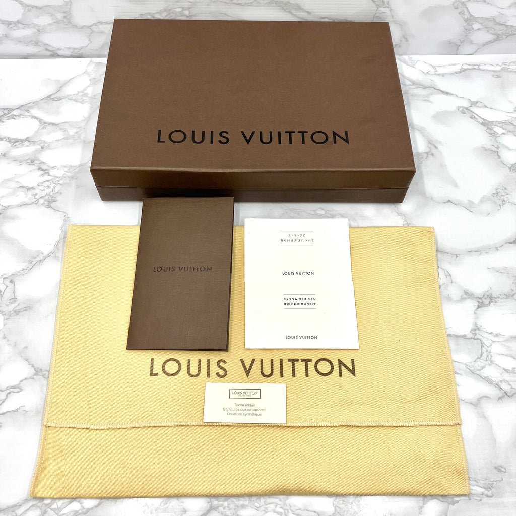 LOUIS VUITTON Monogram Favorit