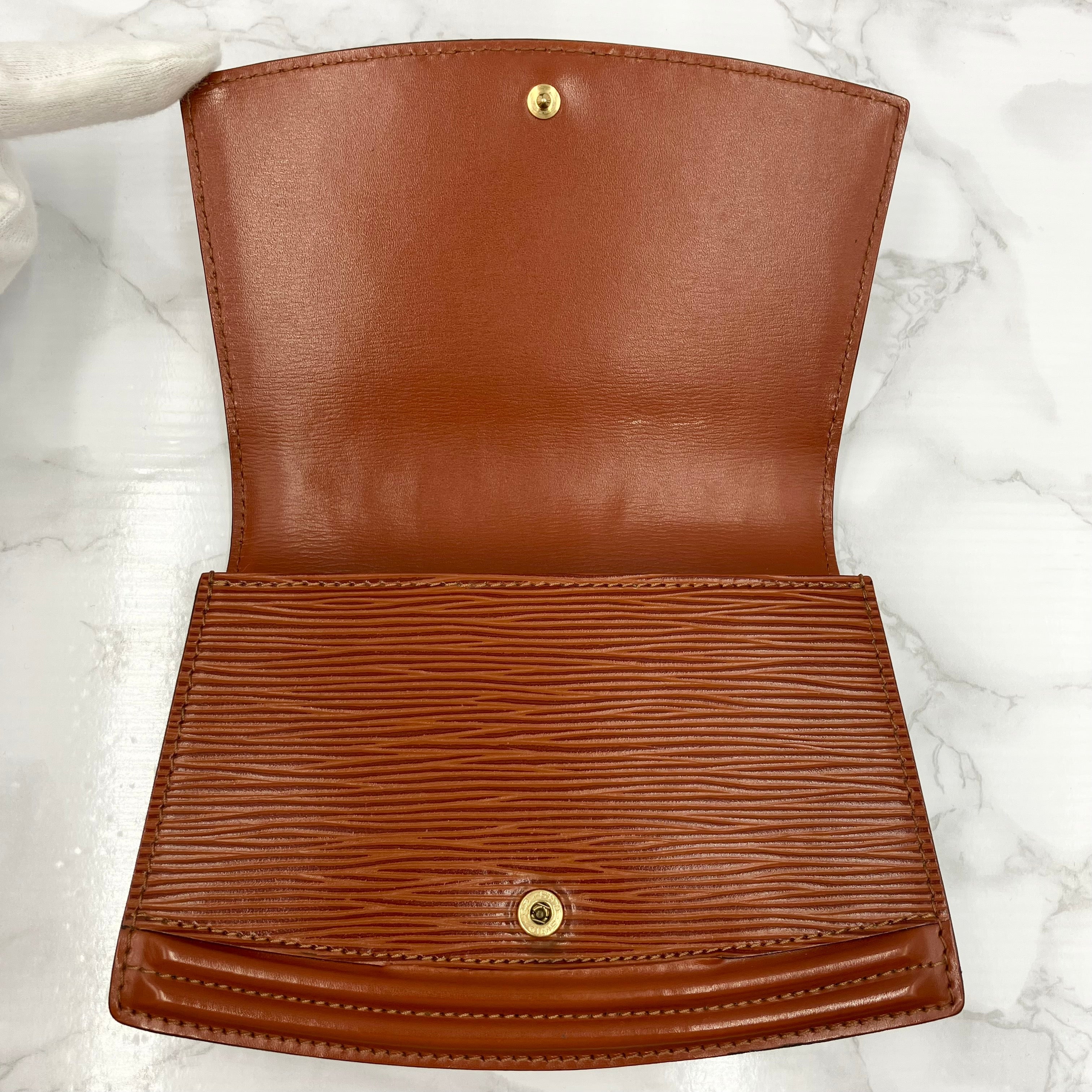 LOUIS VUITTON Epi Tirshet Waist Bag