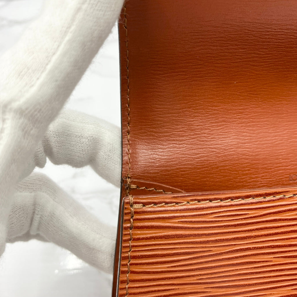 LOUIS VUITTON Epi Tirshet Waist Bag