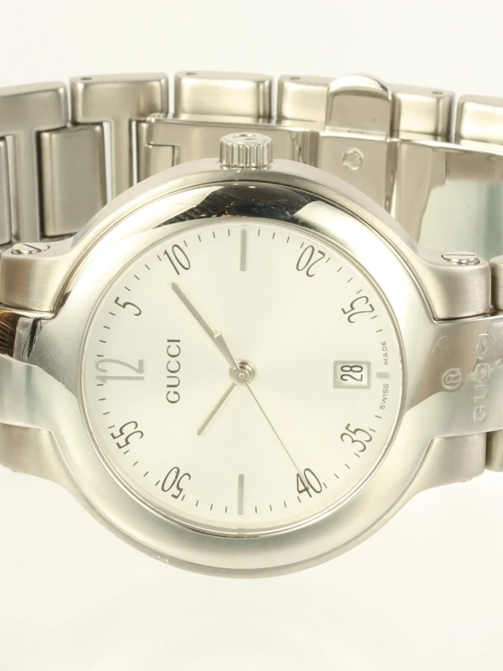 GUCCI Boys Round Logo Face Watch Silver