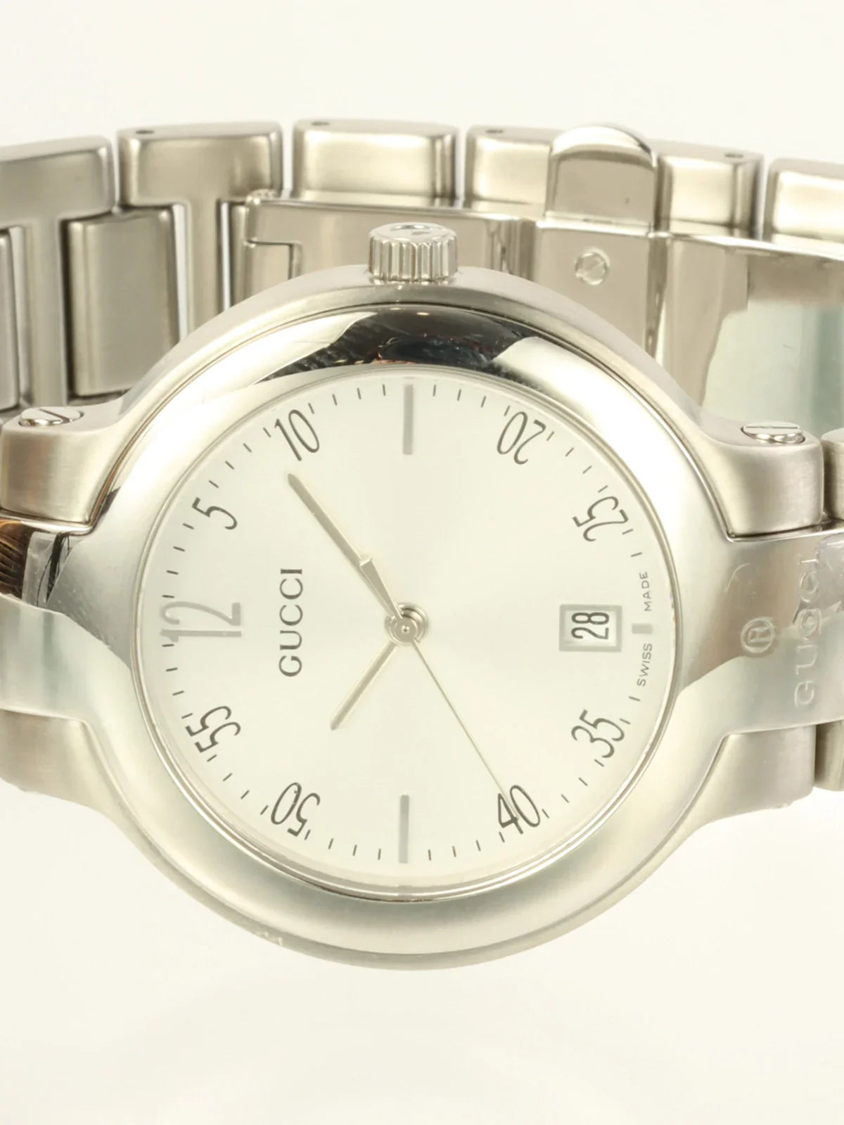 GUCCI Boys Round Logo Face Watch Silver