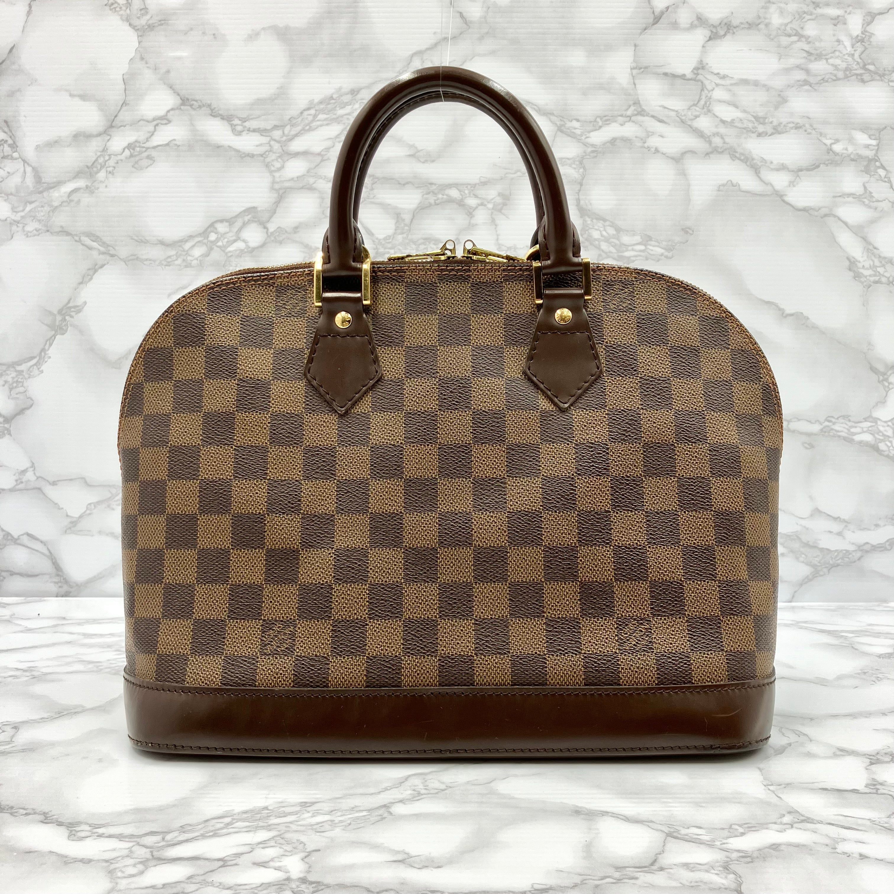 LOUIS VUITTON Damier Alma PM