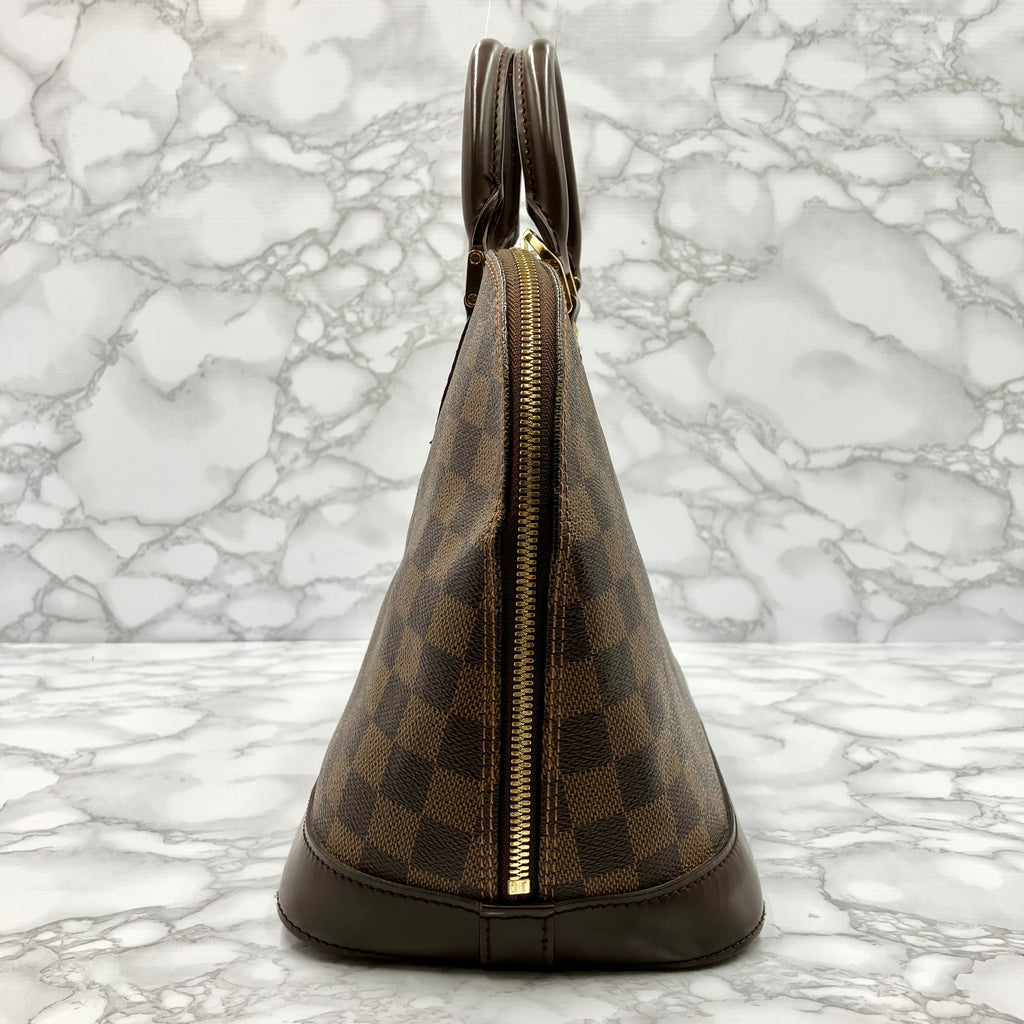 LOUIS VUITTON Damier Alma PM