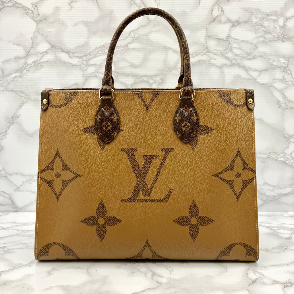LOUIS VUITTON Monogram Giant Reverse On The Go MM